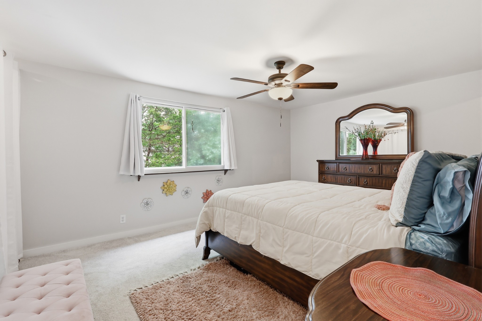 112 Lake Forest Ct