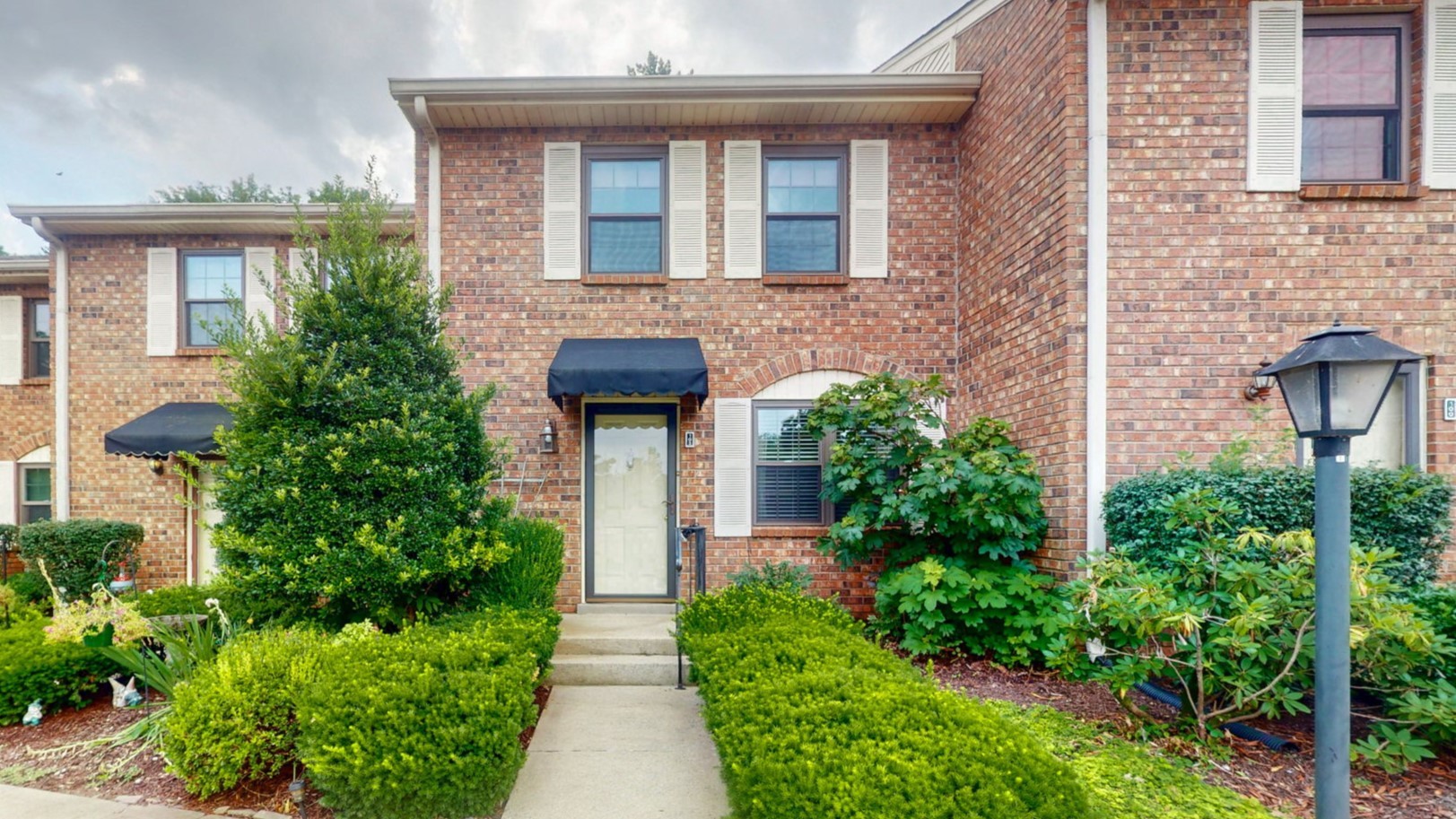 102 Thistle Ln