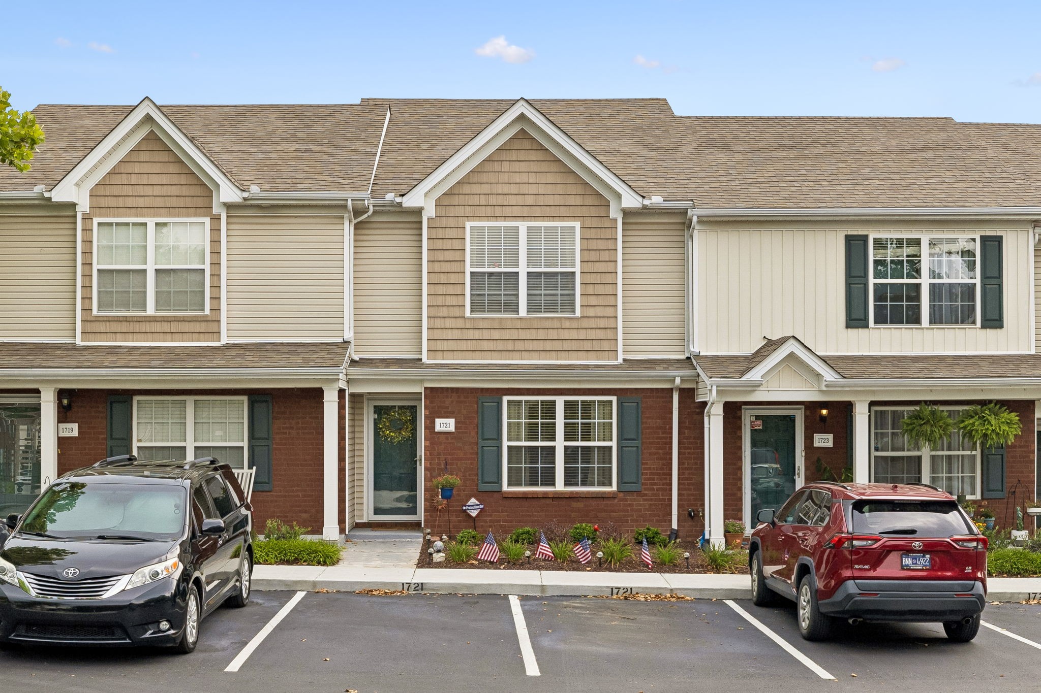 1721 Red Jacket Dr