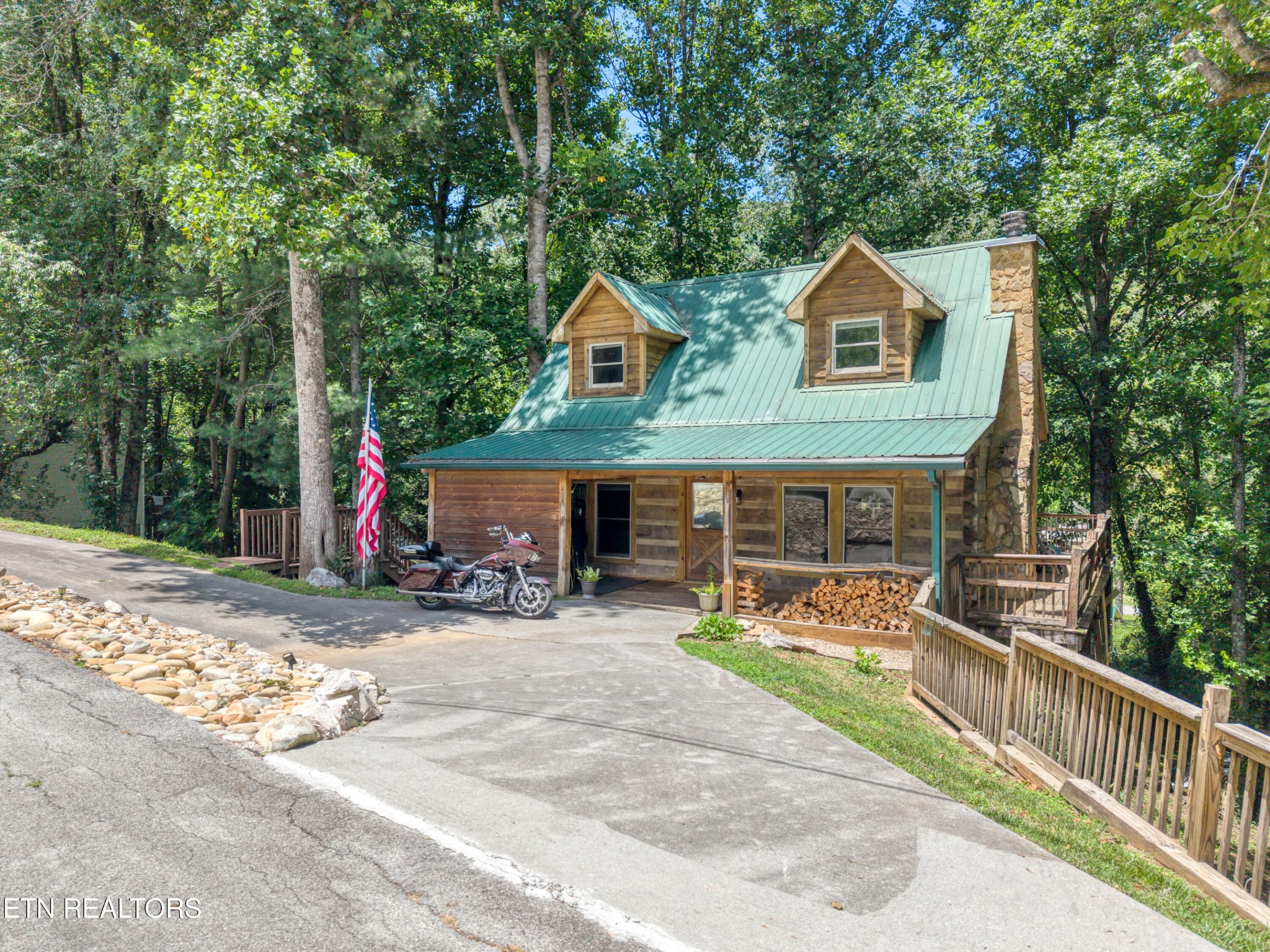 124 E Leatherwood Drive
