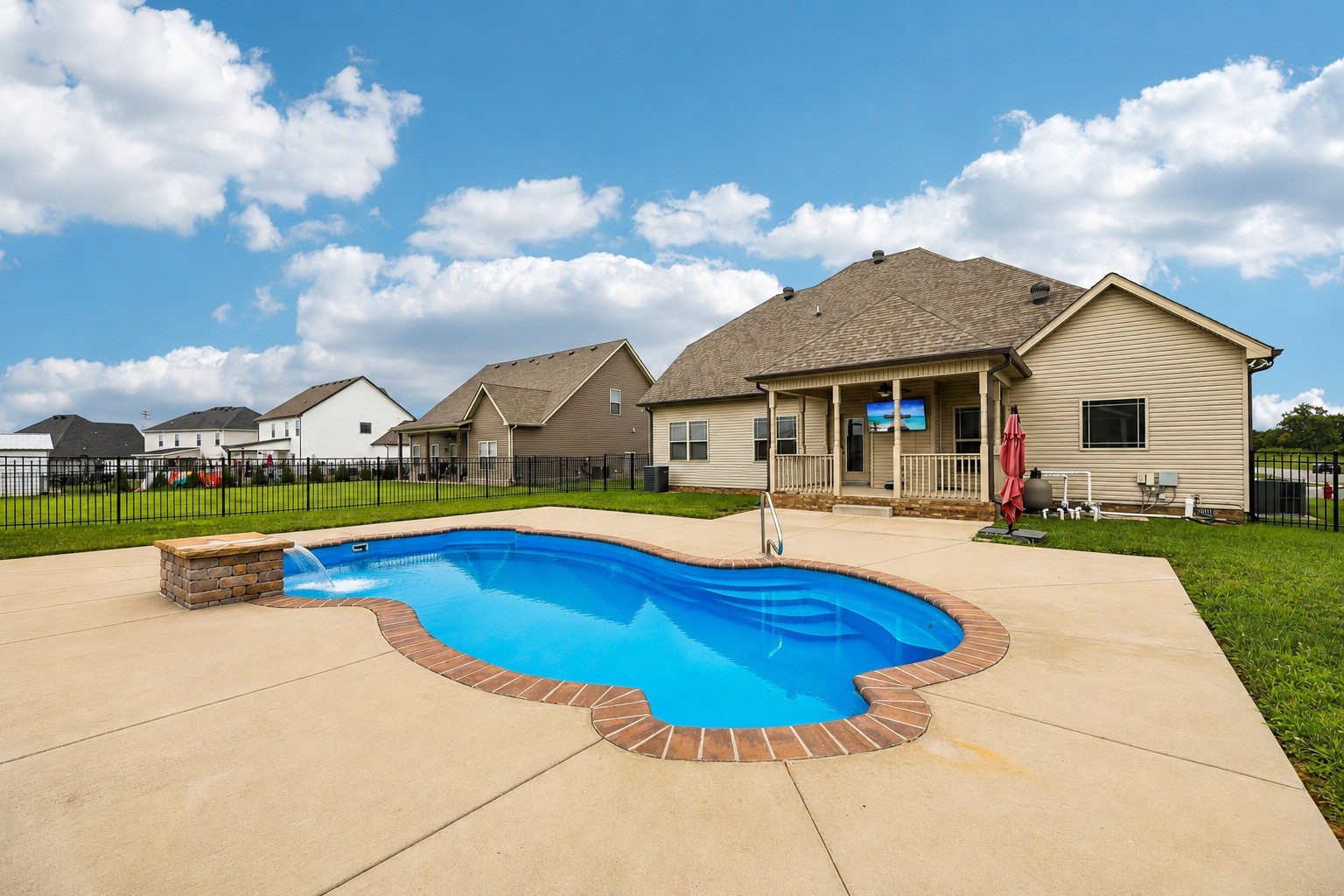 1850 Shield Dr