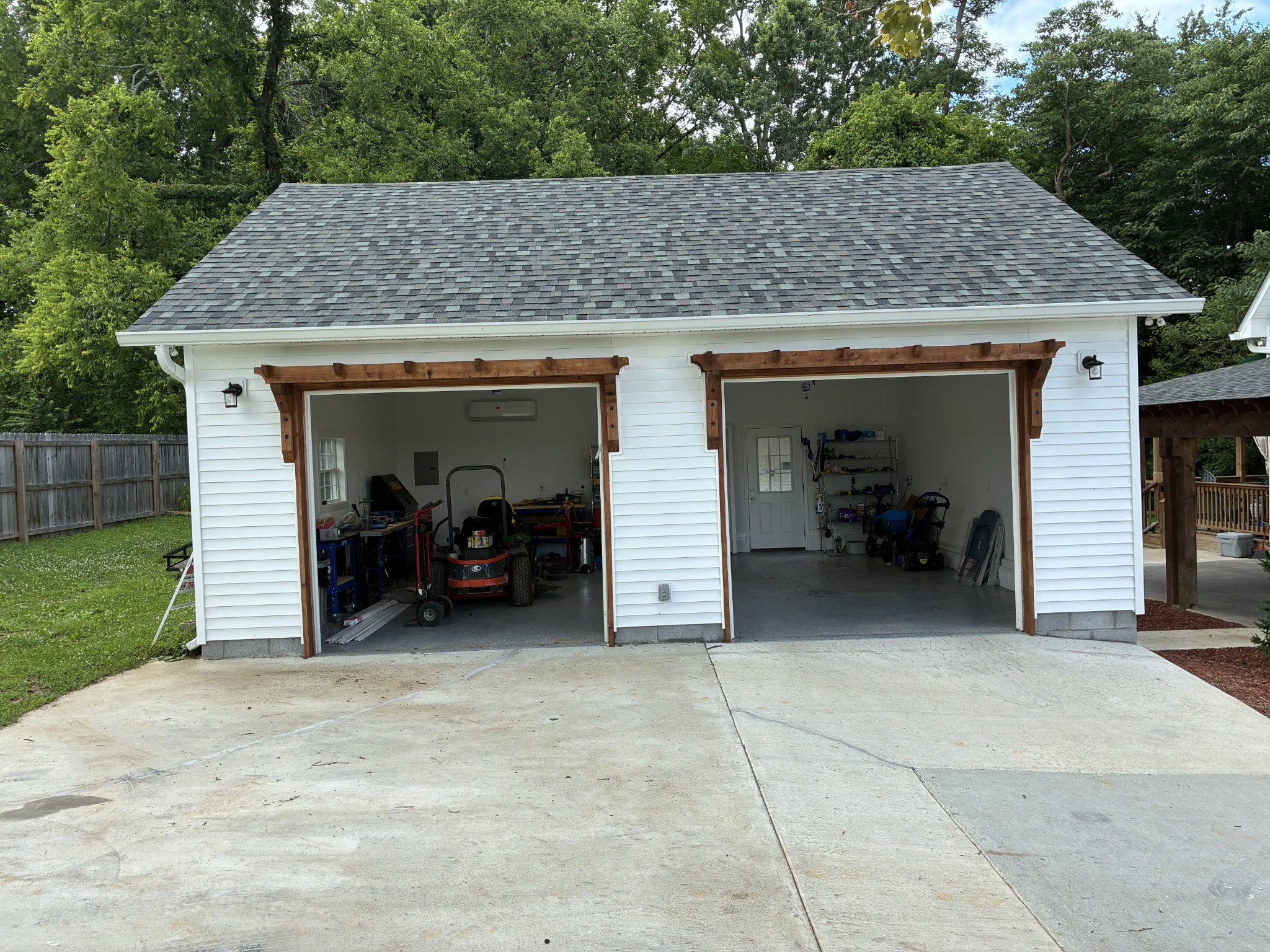 4049 Hampshire Pike