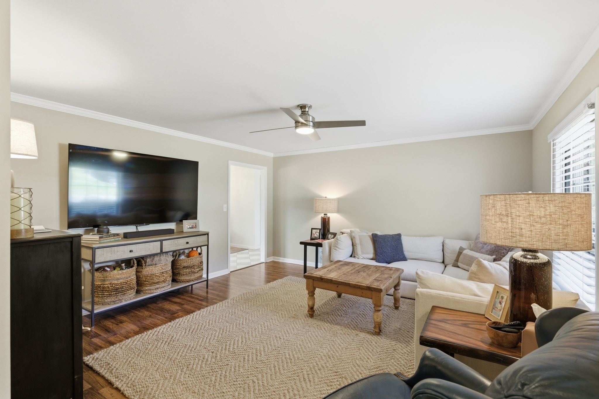 120 Sunset Dr