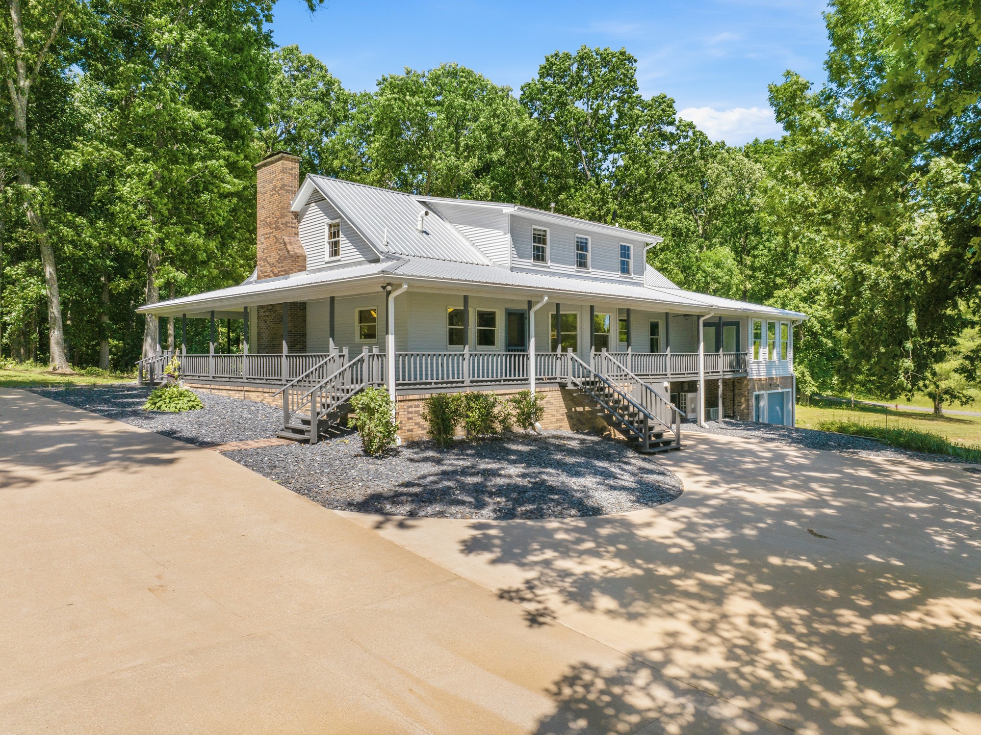 55 Bell Ln