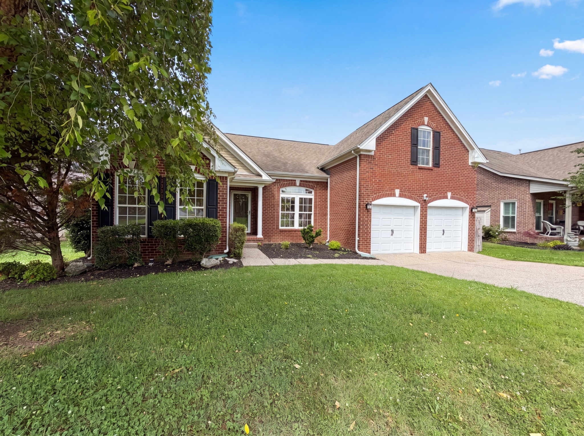 1027 Countess Ln