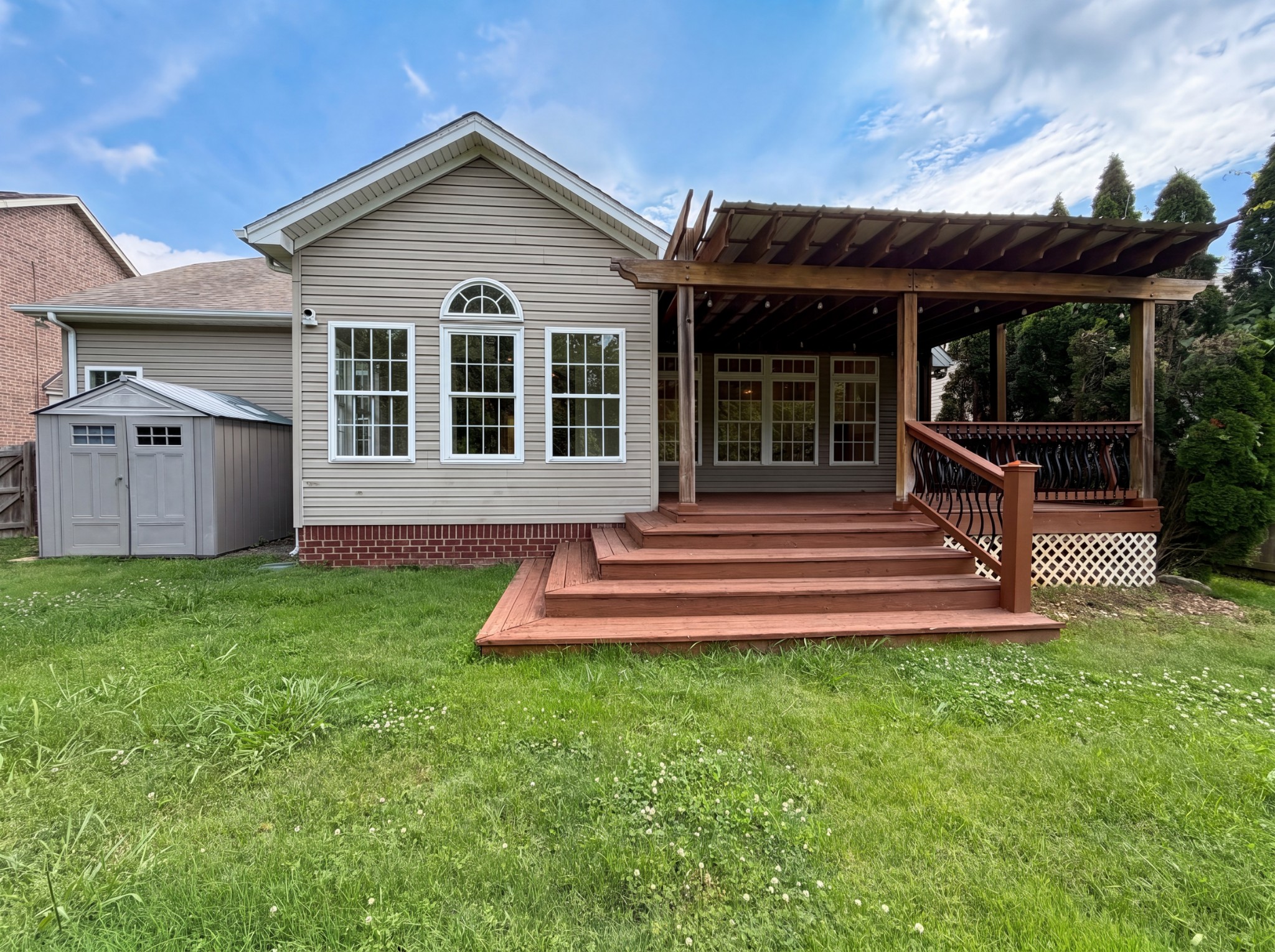 1027 Countess Ln