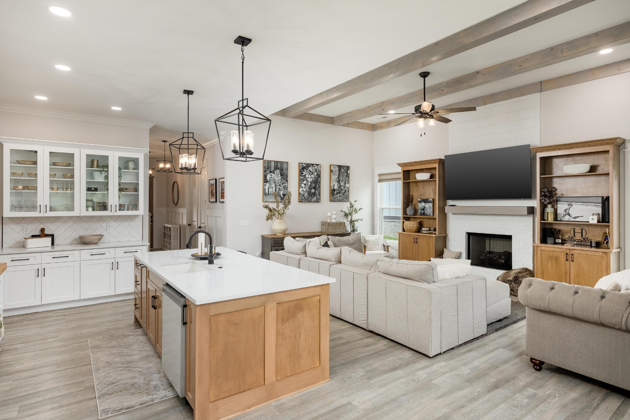 8189 Snowdrop Way