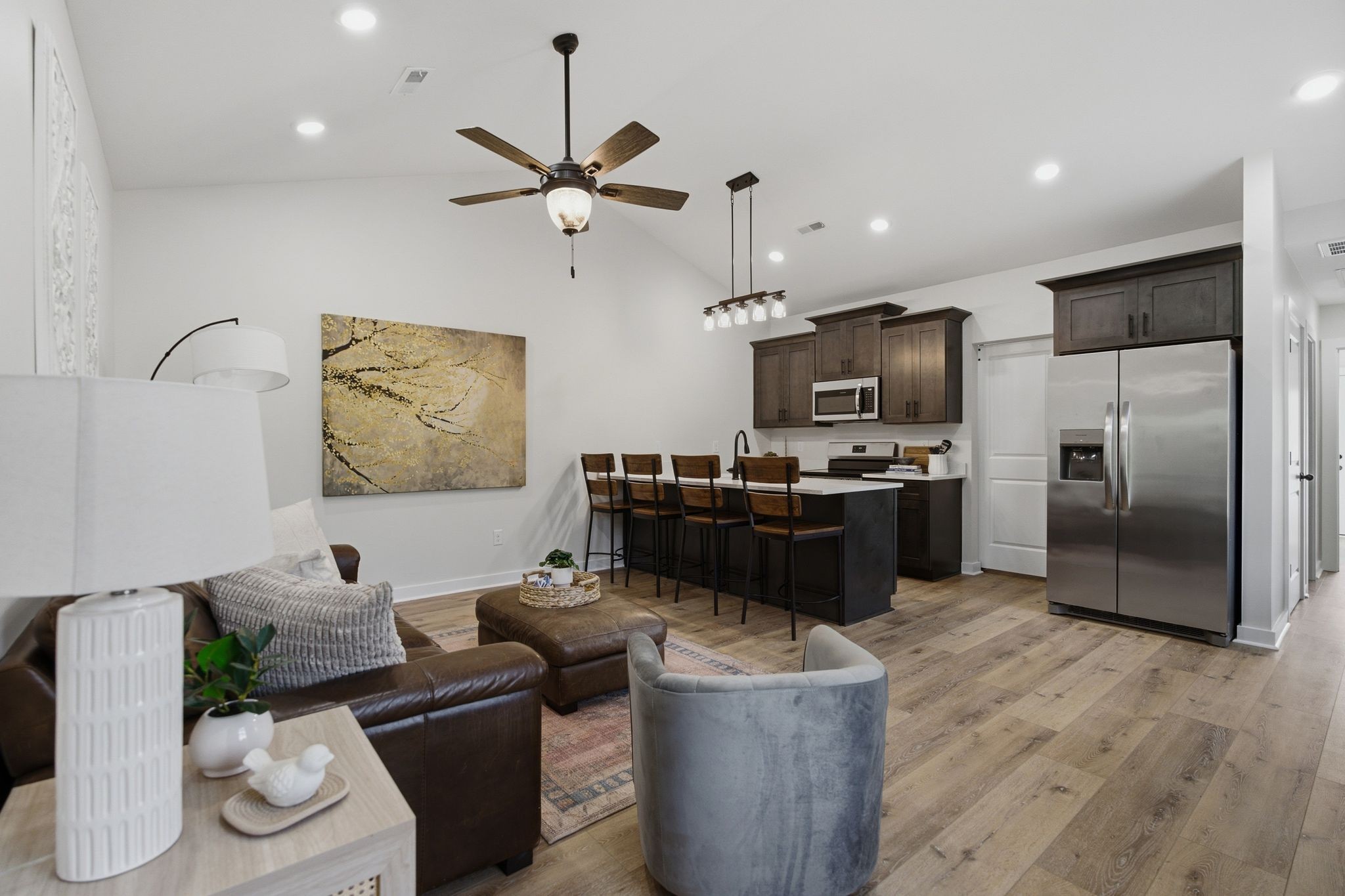 143 Deer Valley Drive E
