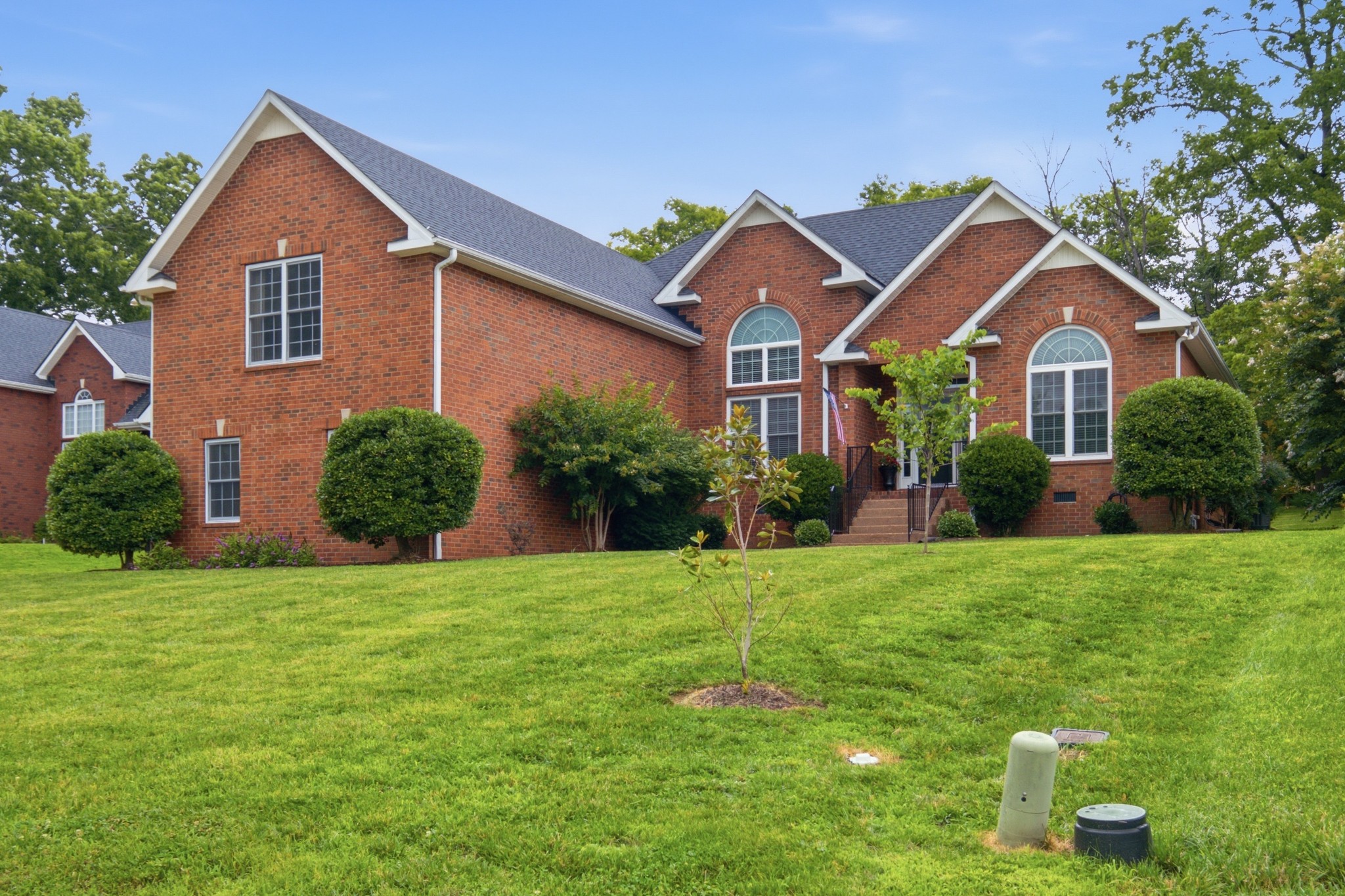 125 N Maple Ridge Ln