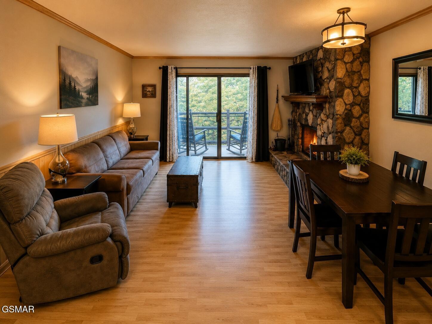 1081 Cove