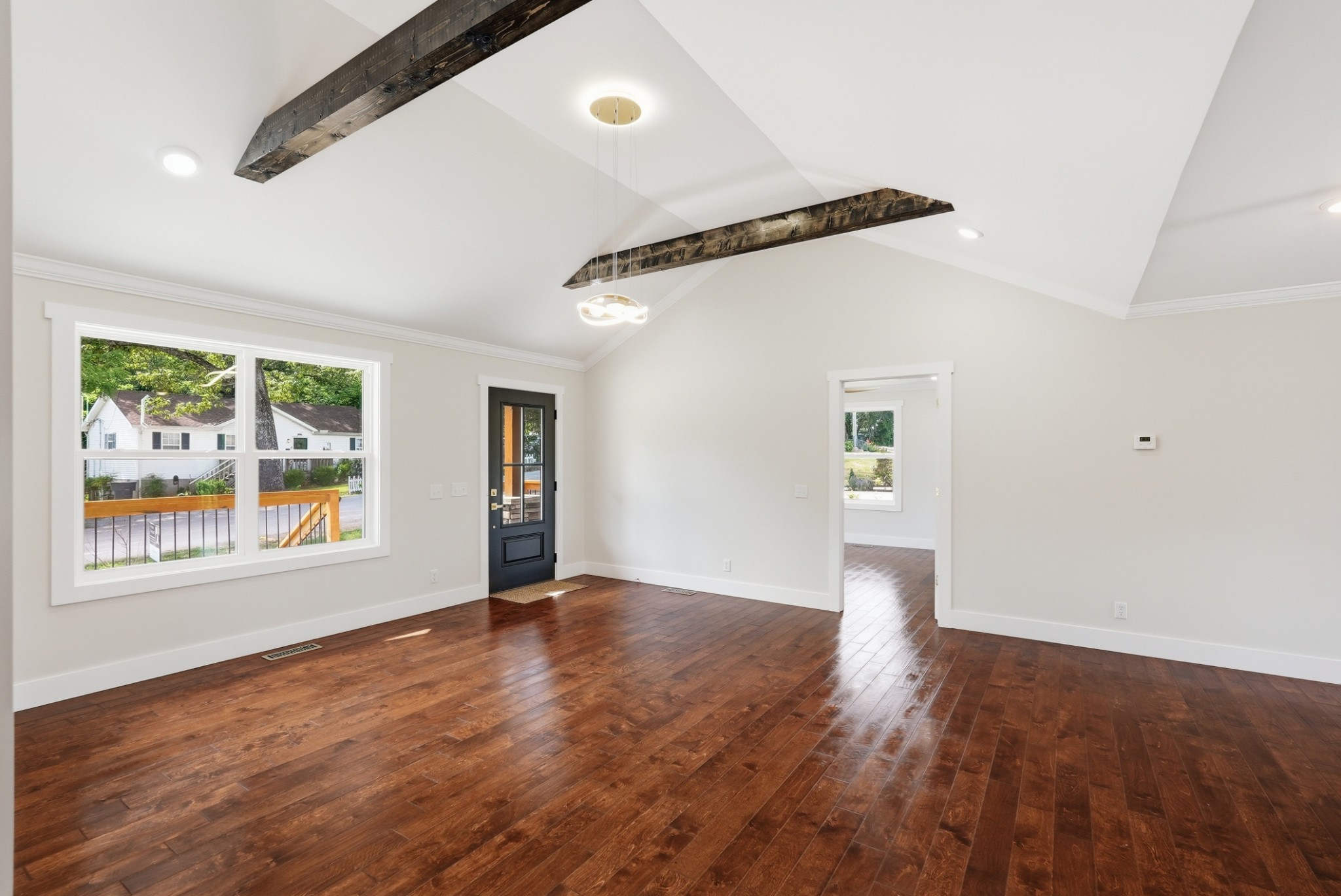 214 Twin Oaks Rd