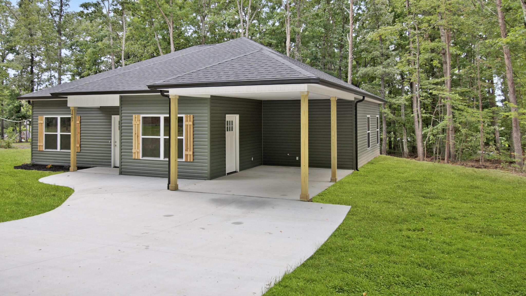 1407 Mountain View Road