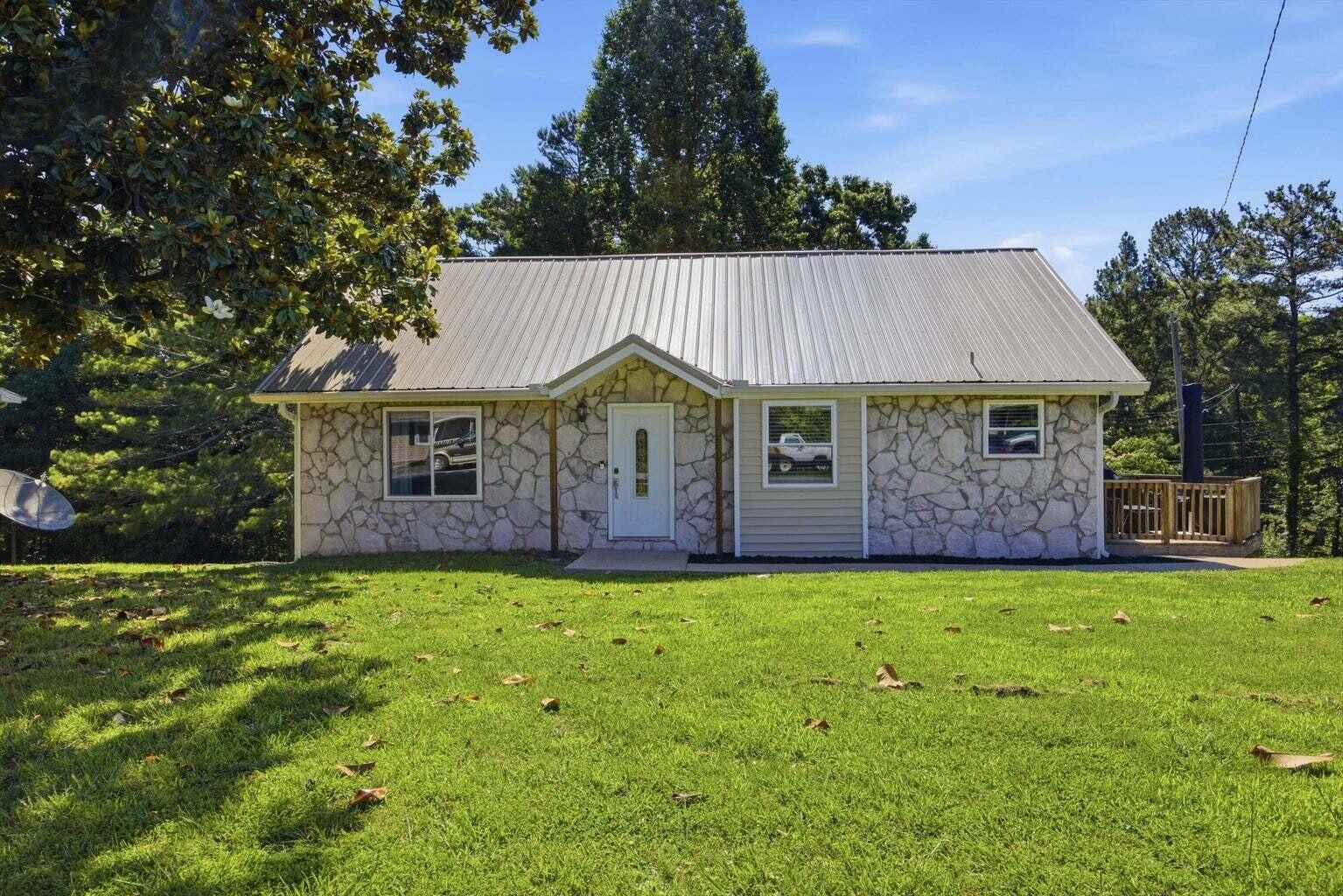 36 Crest Circle