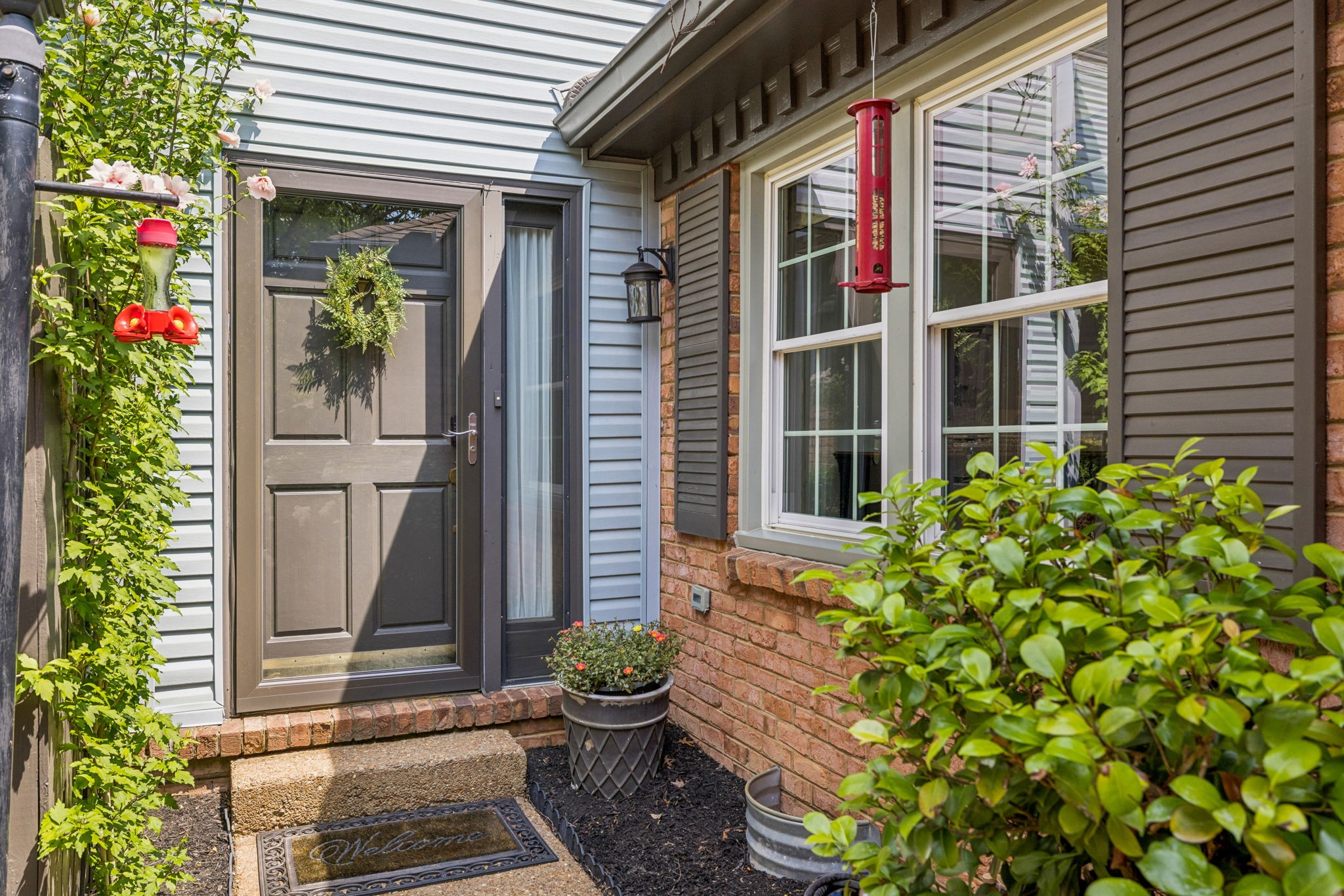 227 Hearthstone Manor Ln
