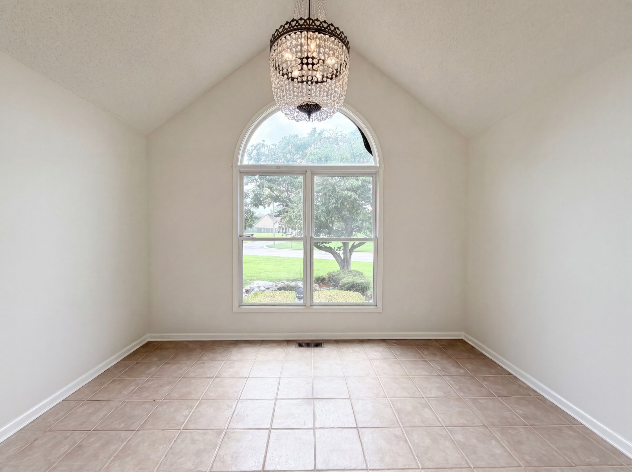 3609 Millington Dr