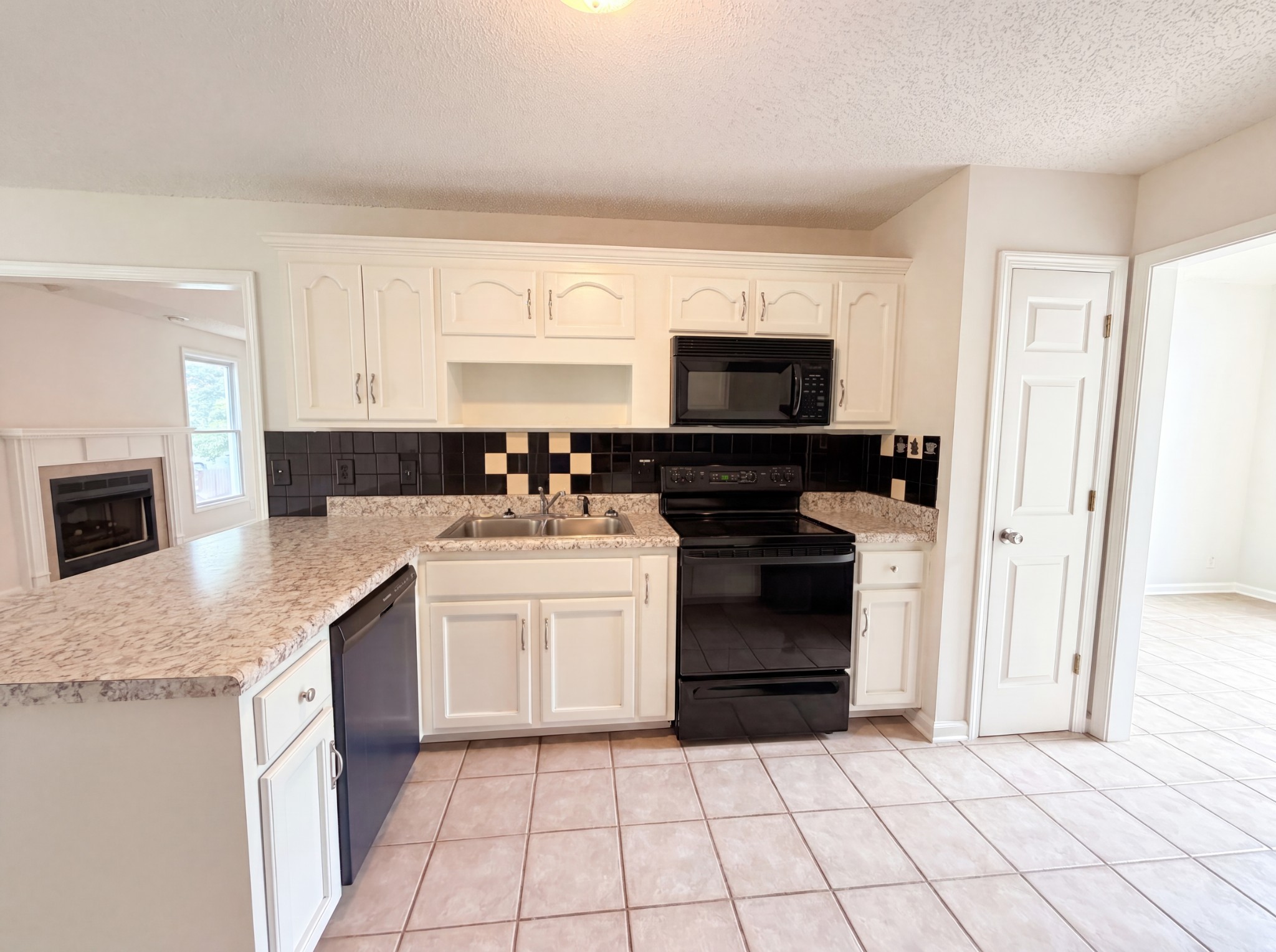 3609 Millington Dr