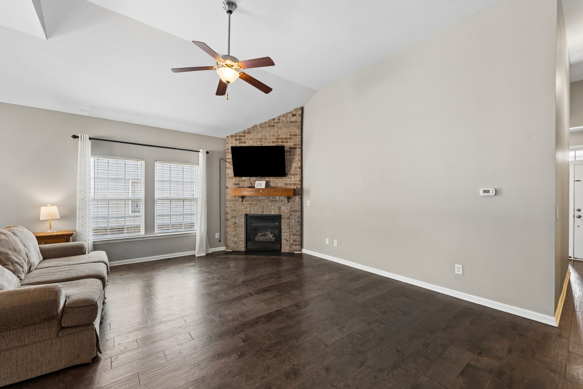 1015 Achiever Cir