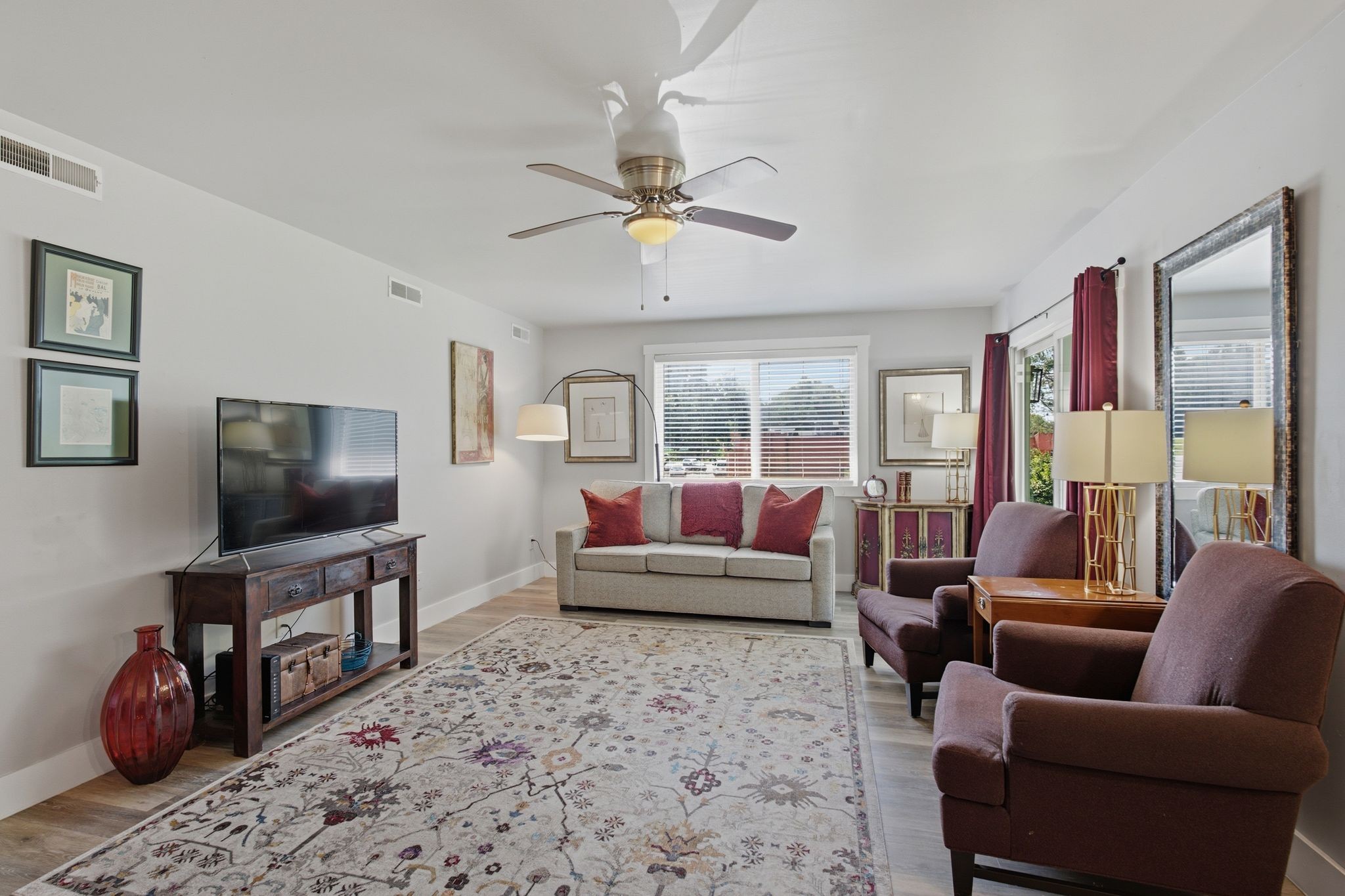 613 Hillsboro Rd