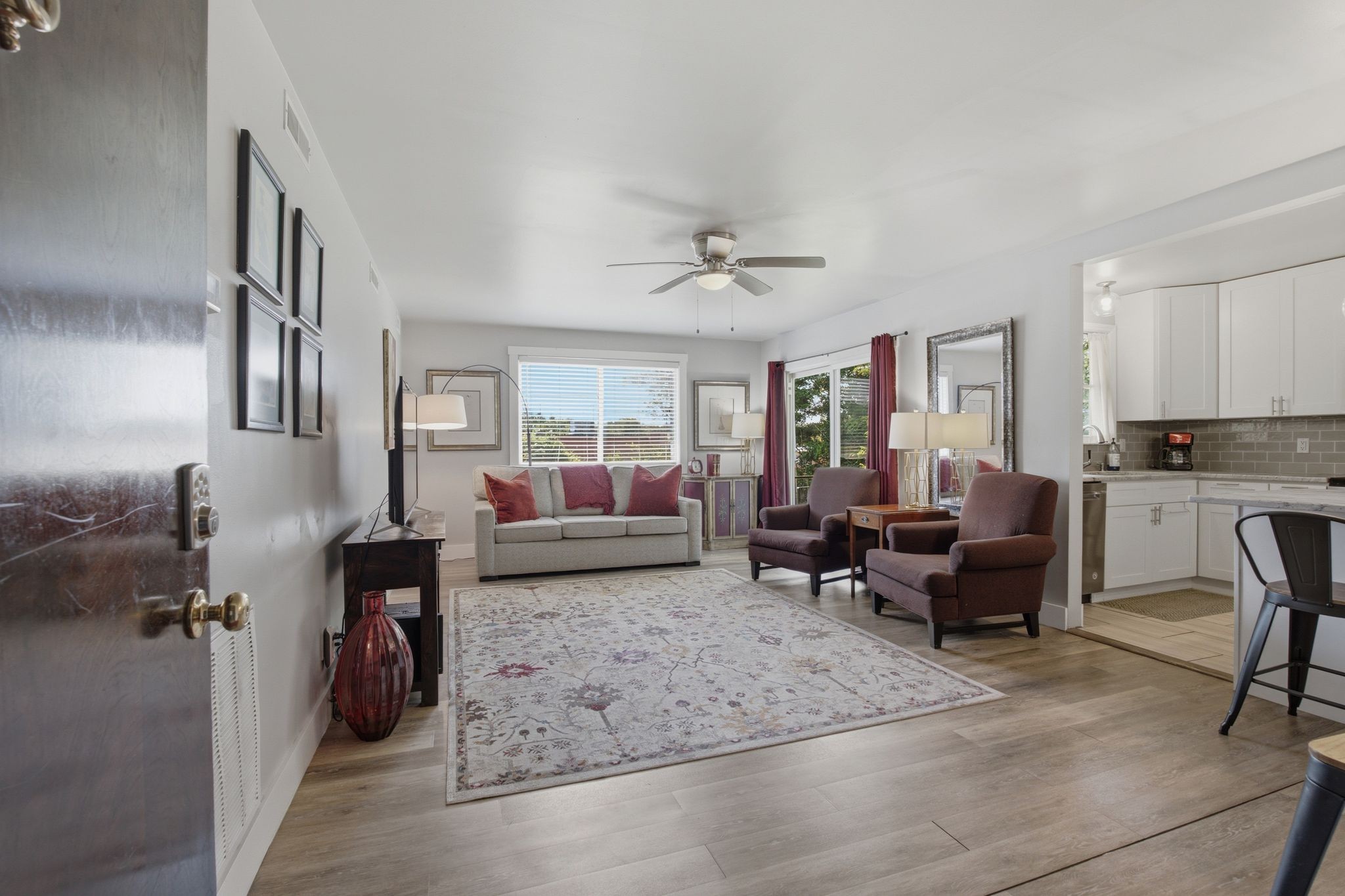 613 Hillsboro Rd