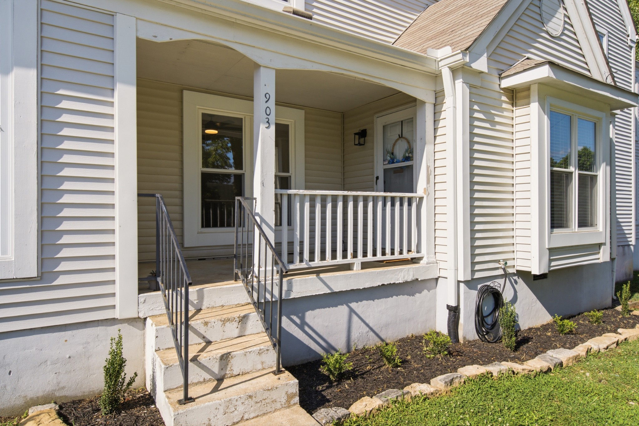 903 Rachels Pl