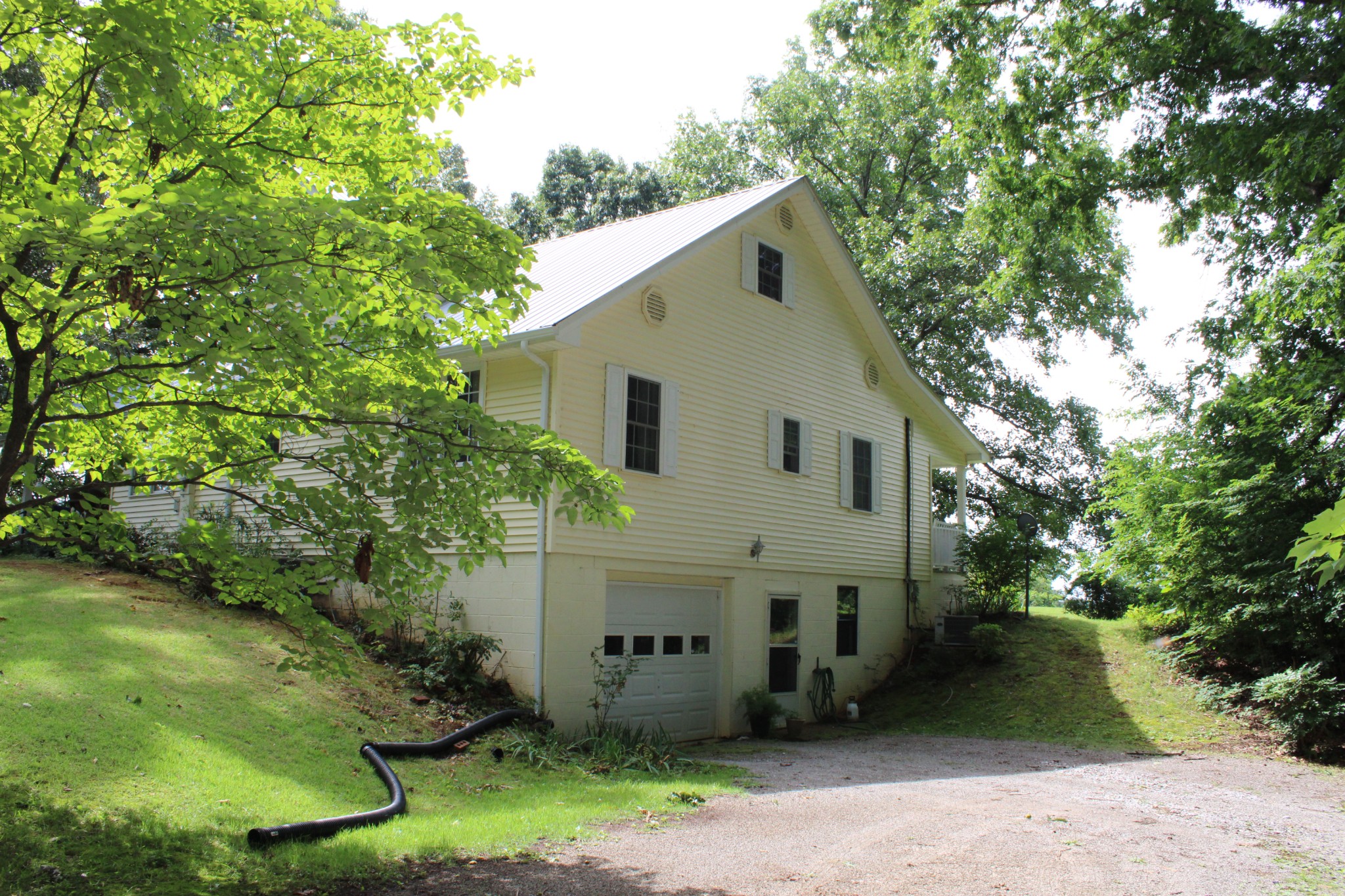612 Bost Rd