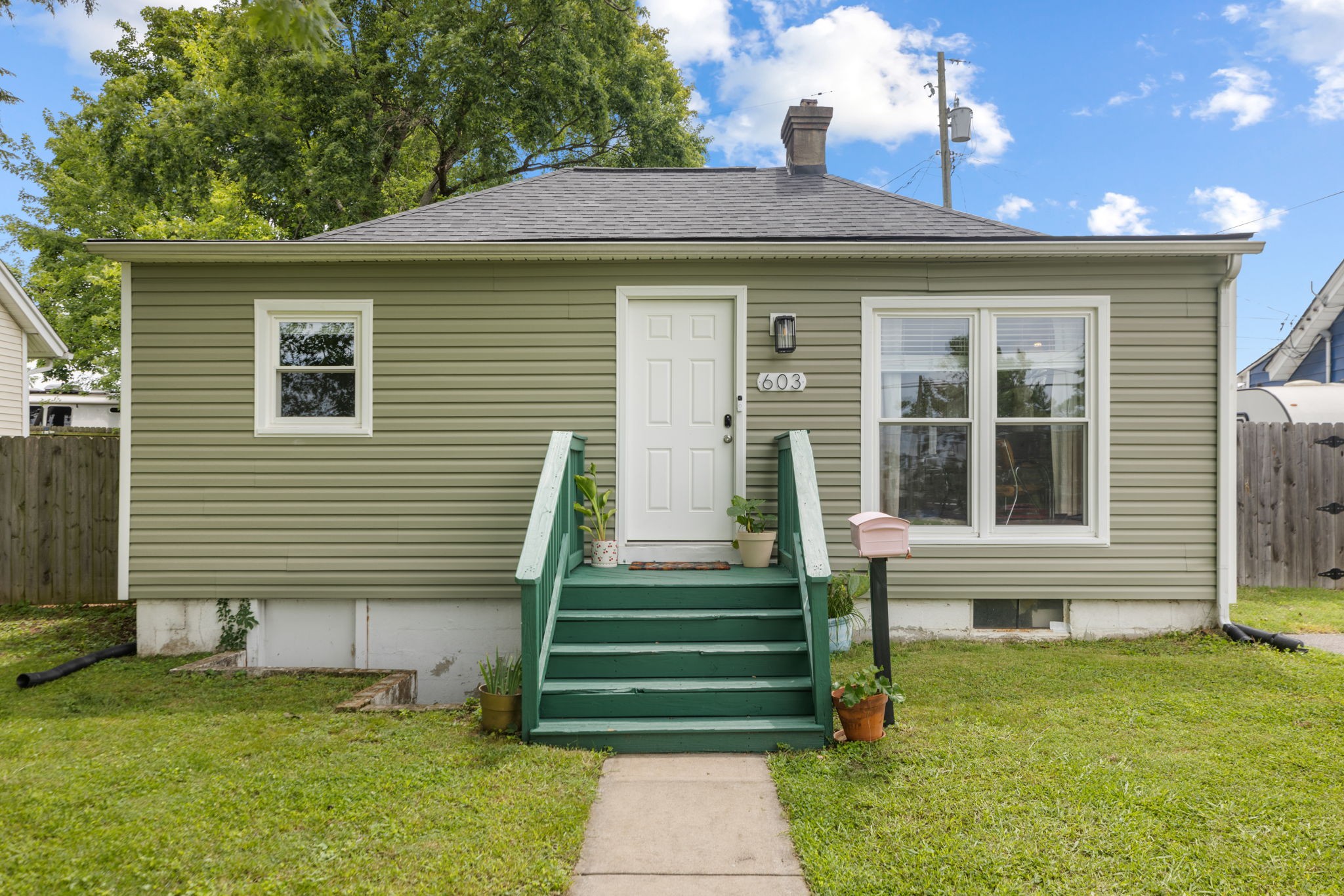 603 Hadley Ave