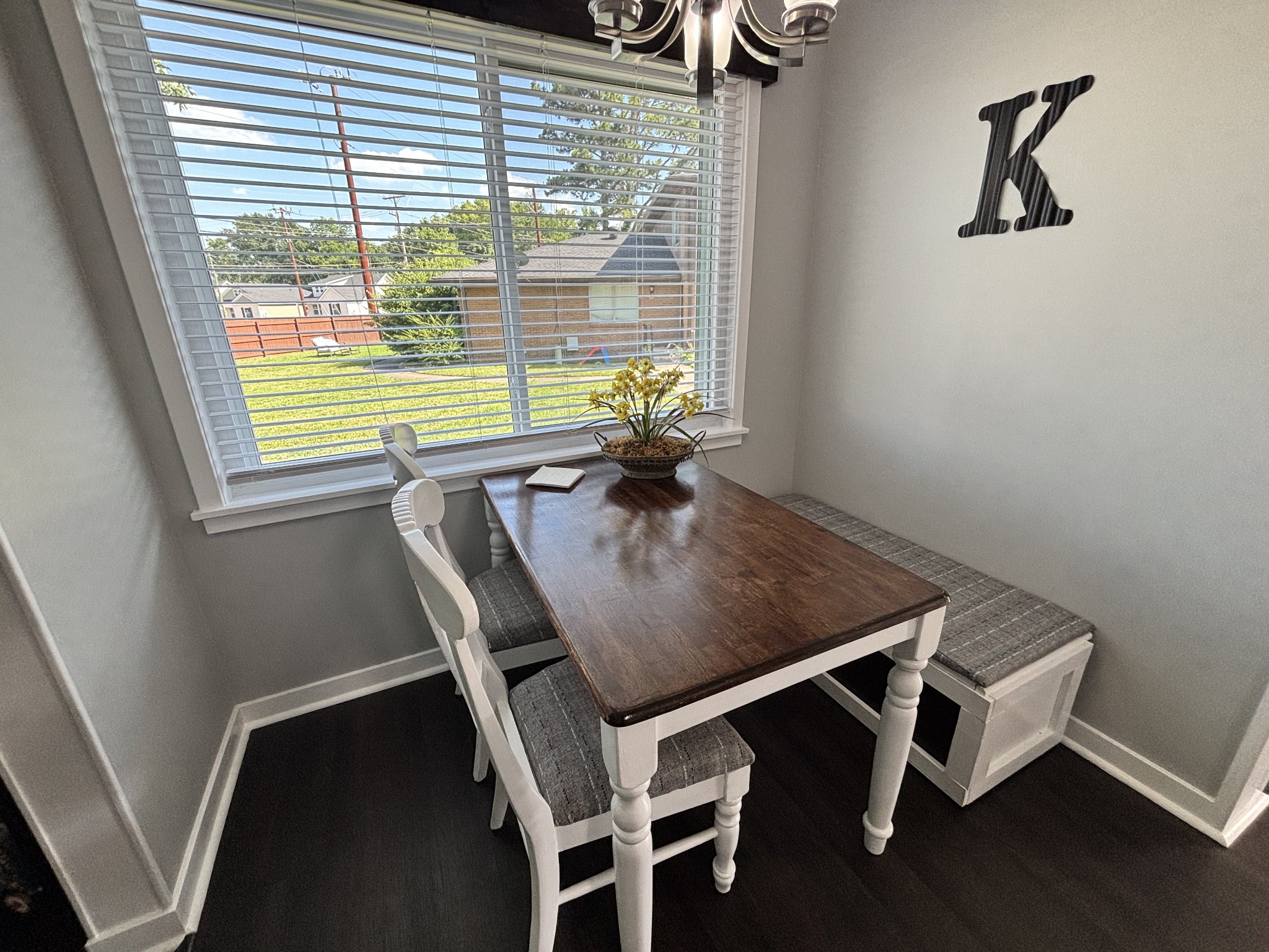 250 Donna Dr