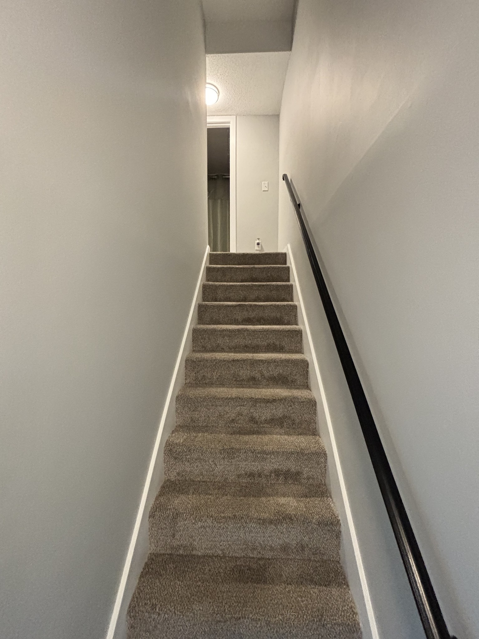 250 Donna Dr