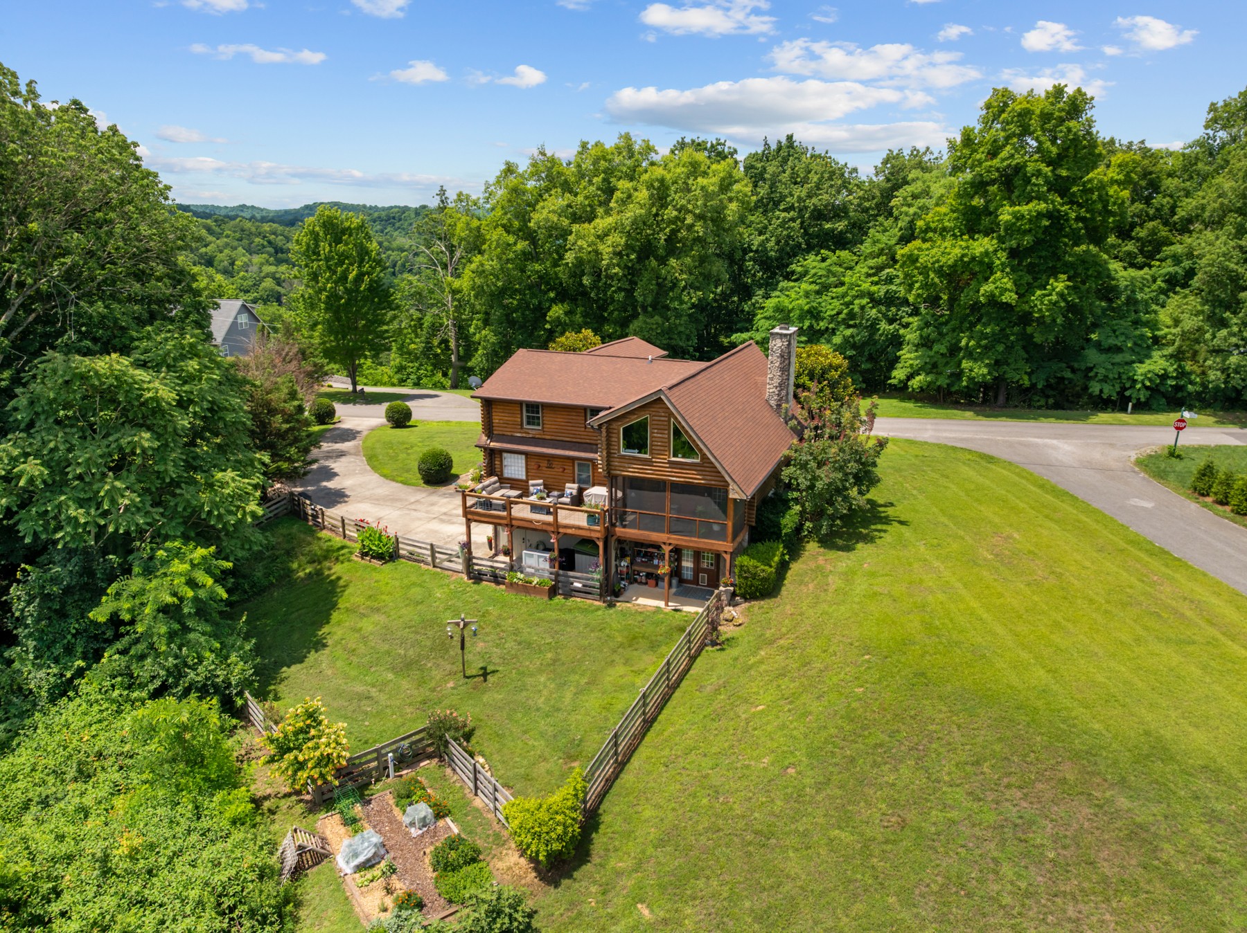 480 Seaton Dr