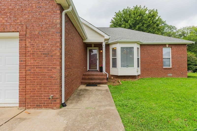 847 Isaac Dr