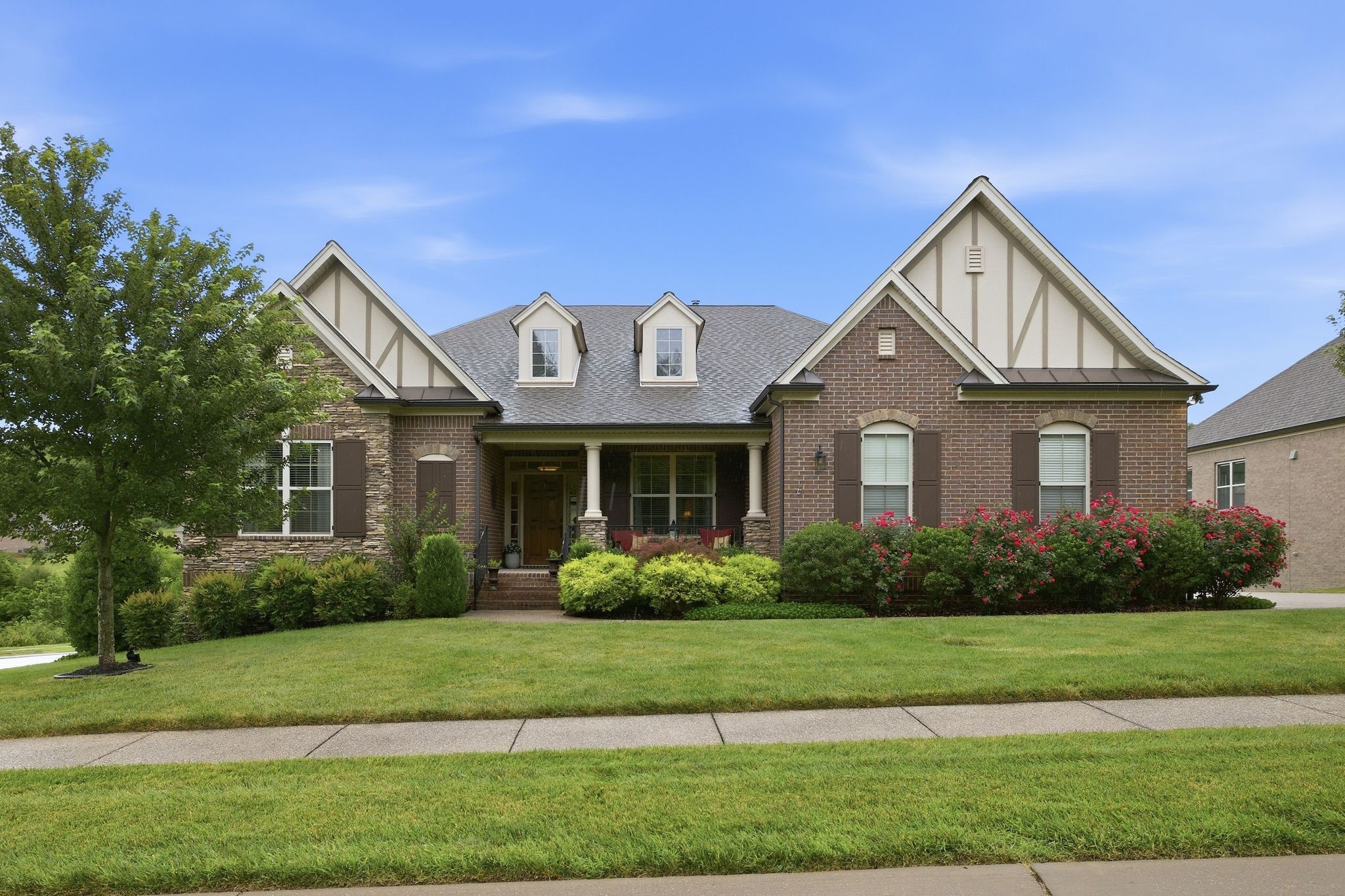 7056 Crimson Leaf Ln