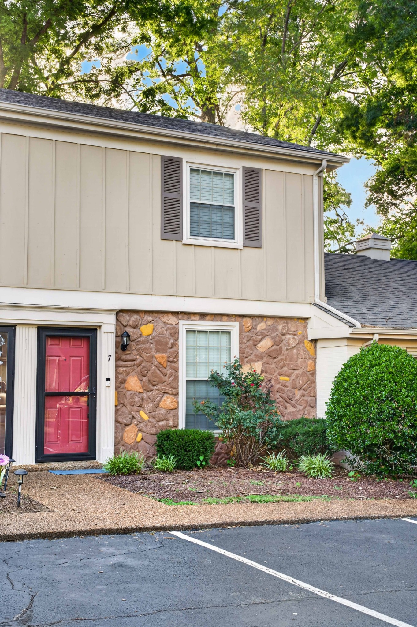 1011 Murfreesboro Rd