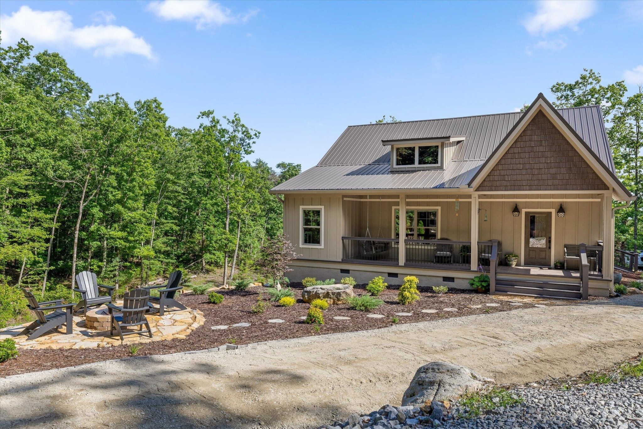1641 Sunset Drive