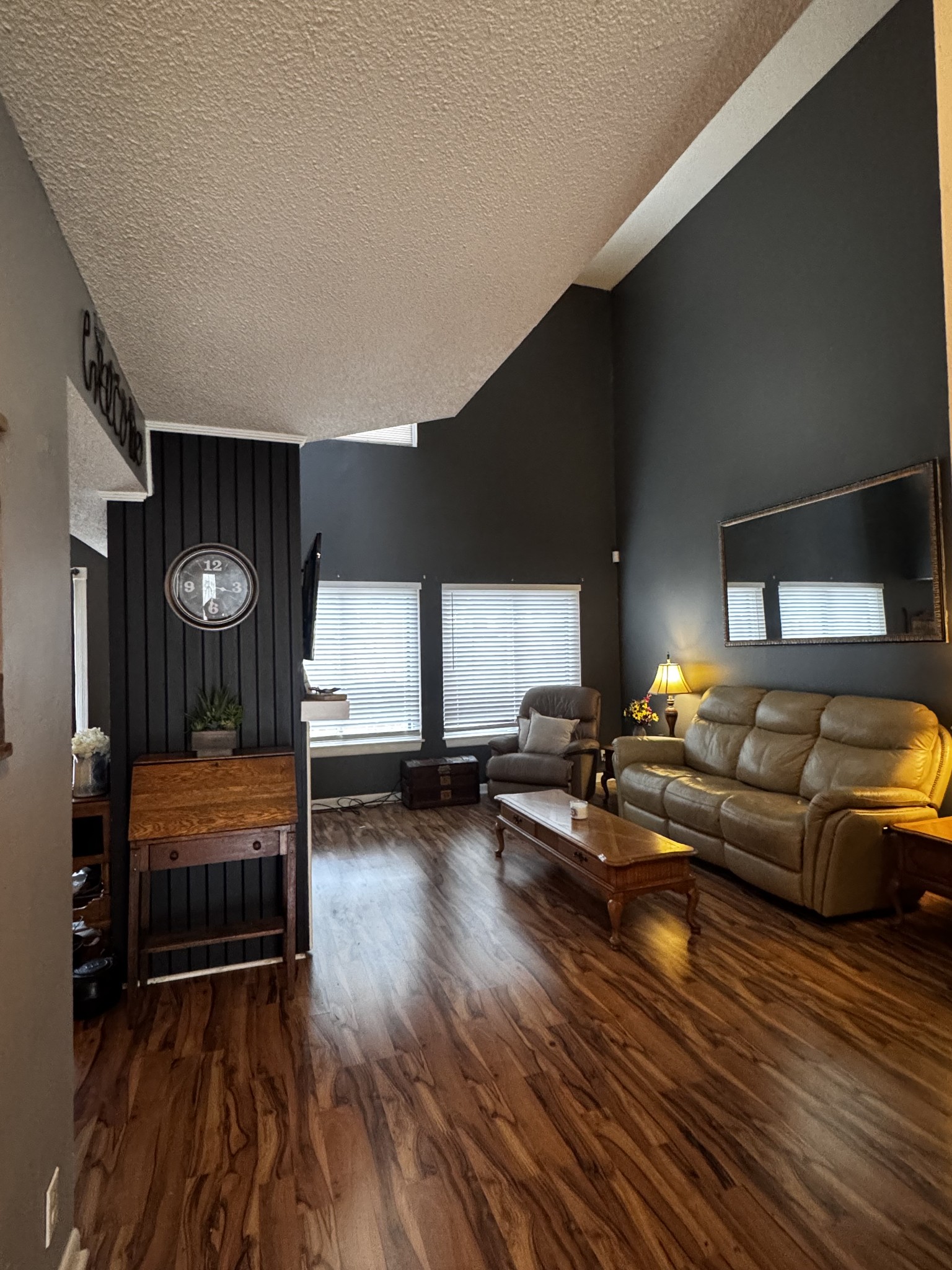 4838 Club Dr