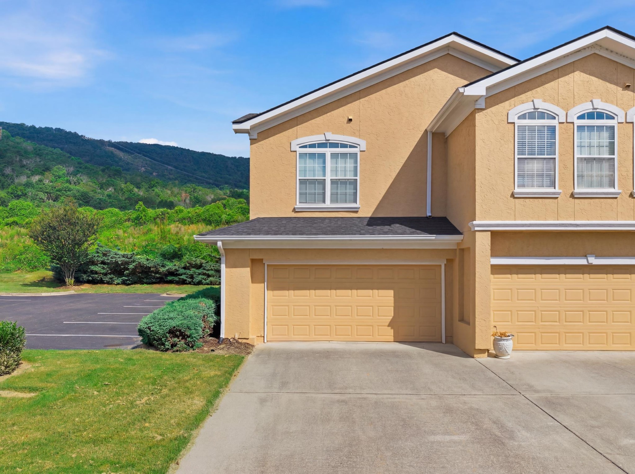309 Renaissance Court