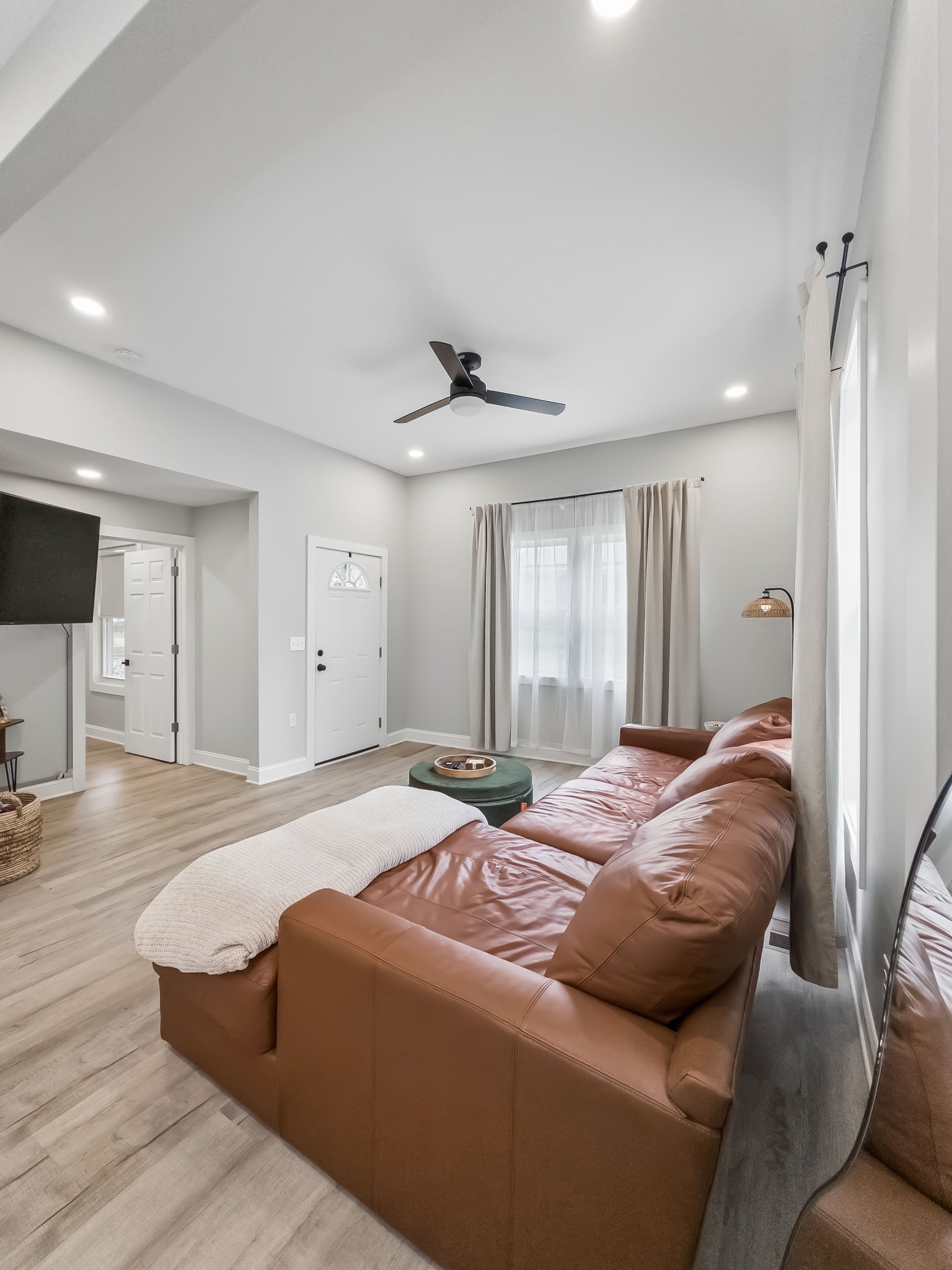 118 Nall Ave