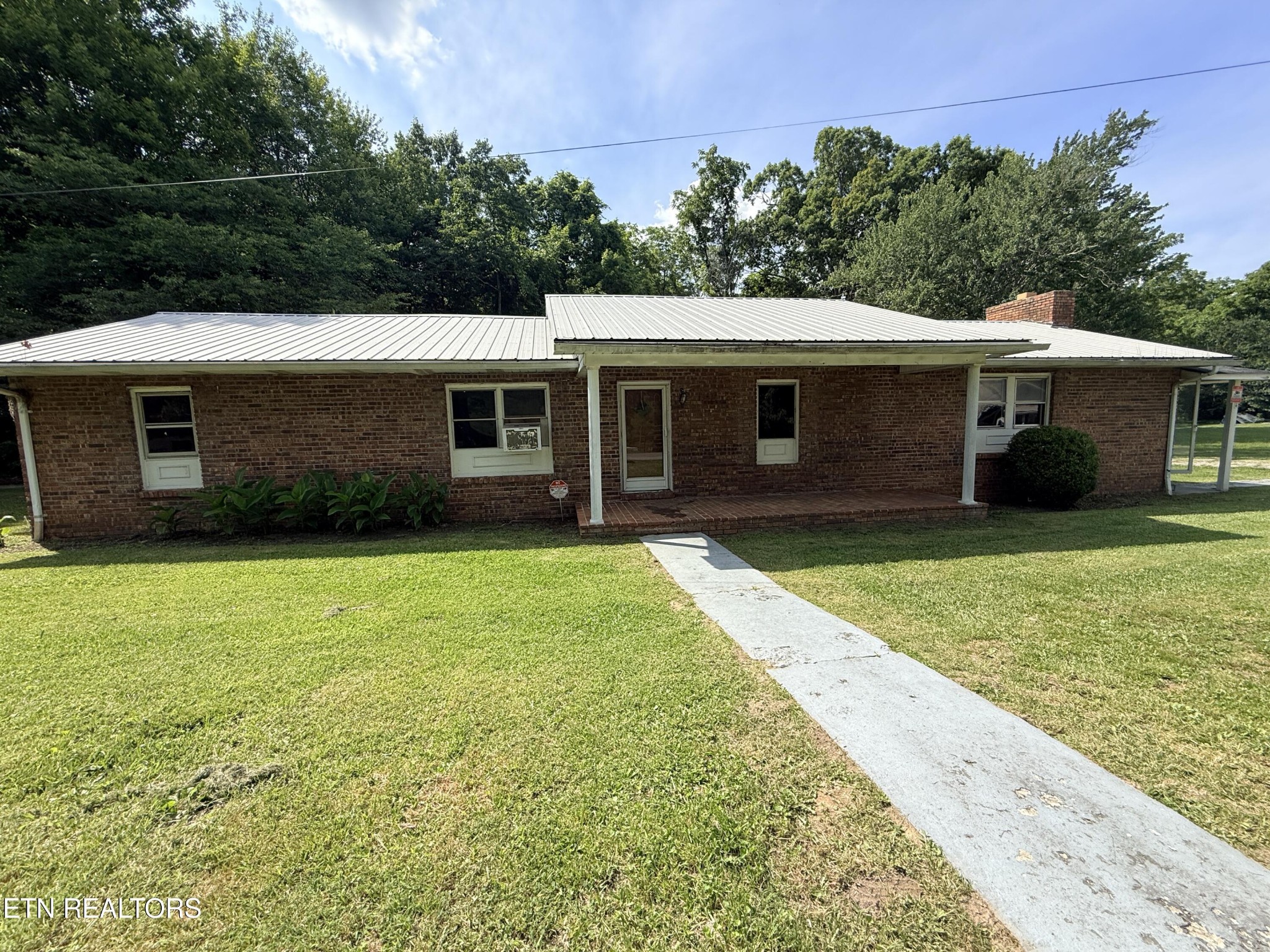 331 White Oak St
