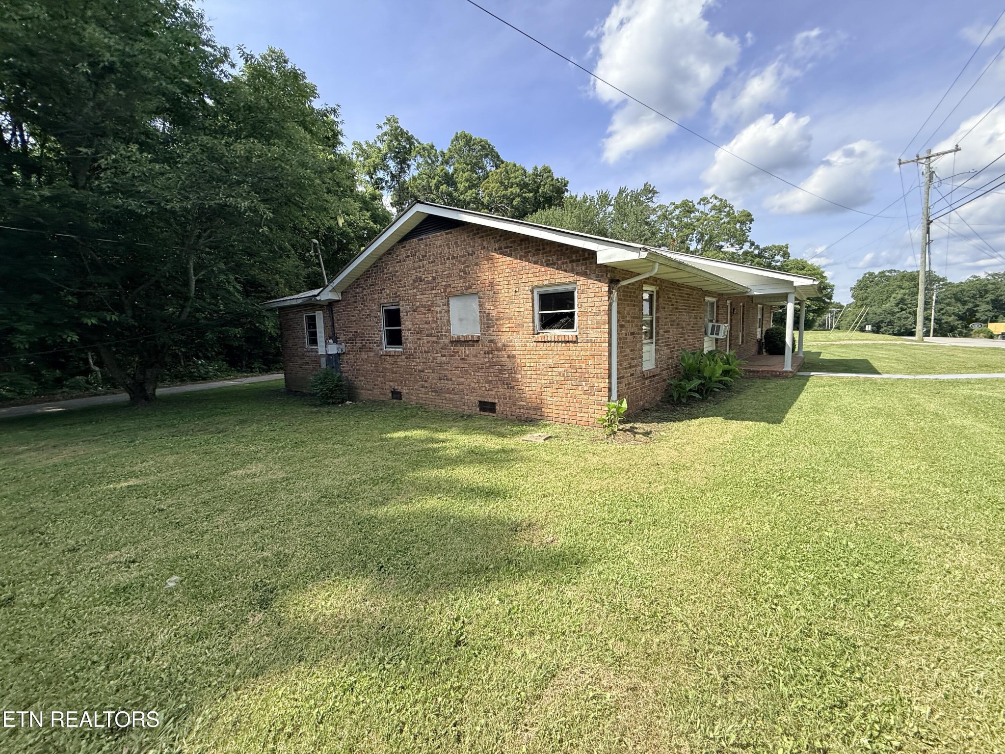 331 White Oak St