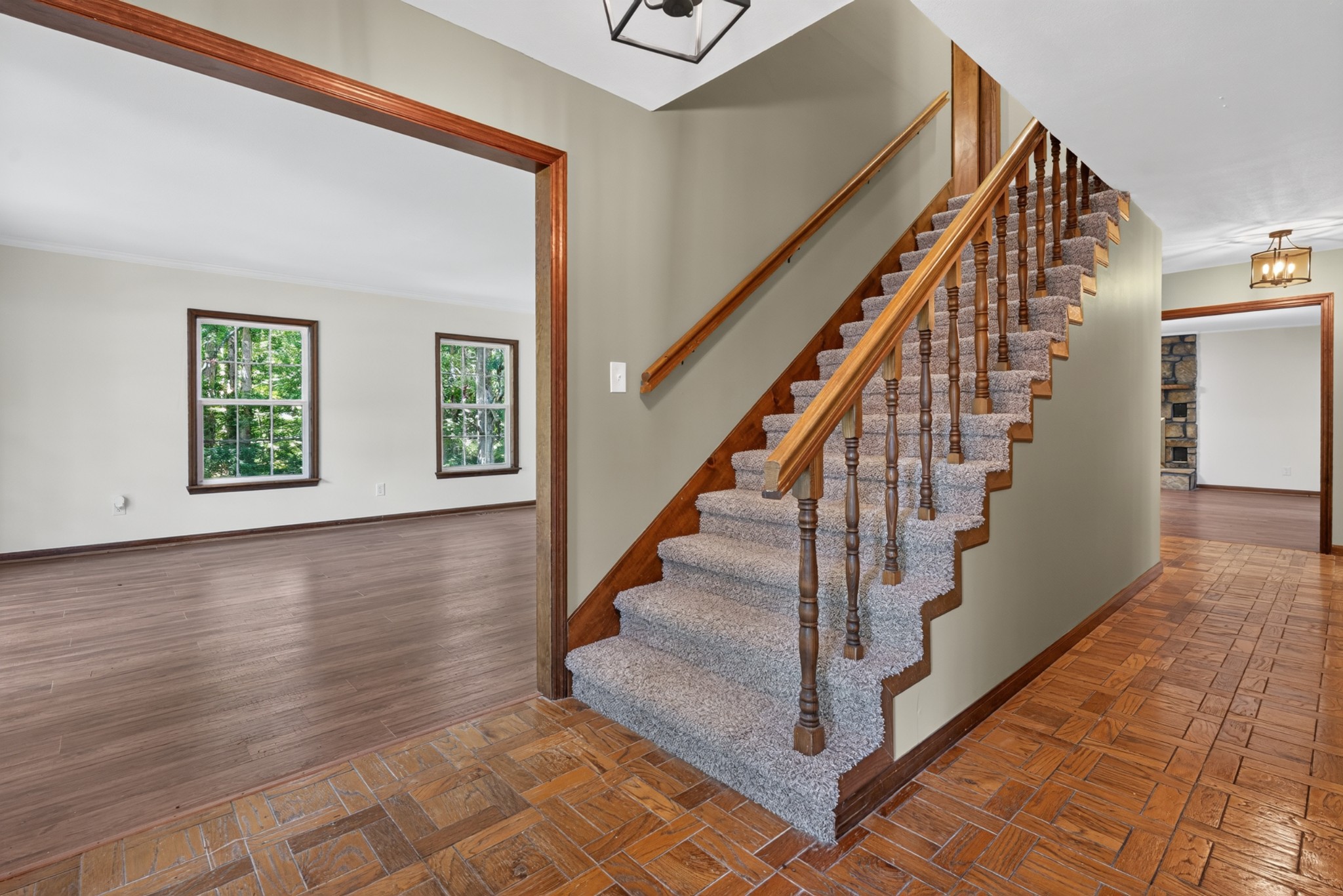 466 Willow Oak Dr