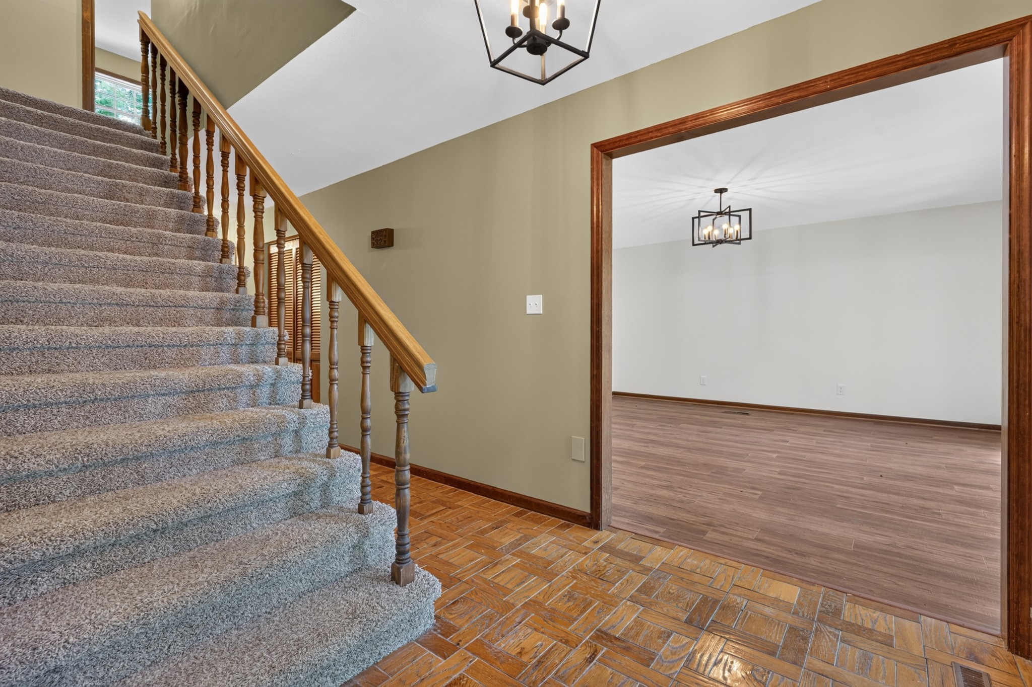 466 Willow Oak Dr