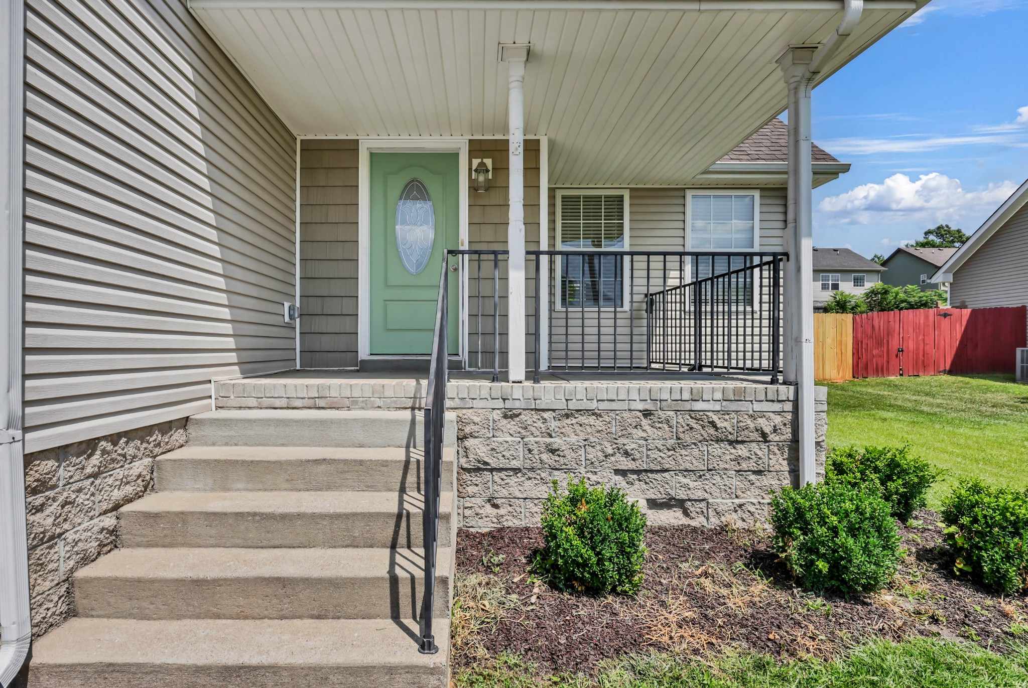 1380 Mutual Dr