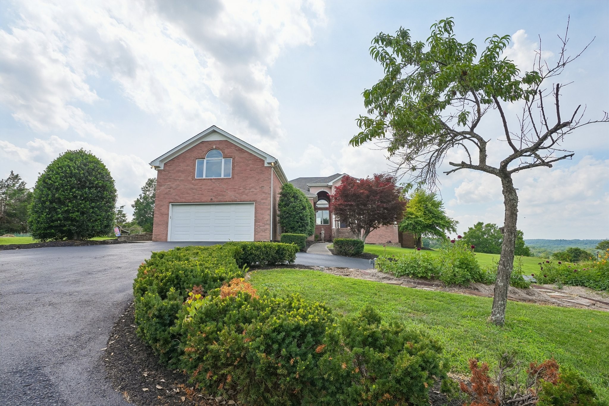 658 Hickory Ridge Rd