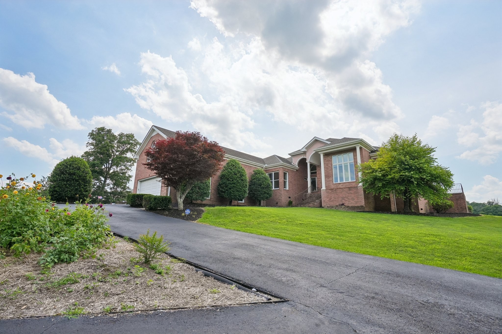 658 Hickory Ridge Rd