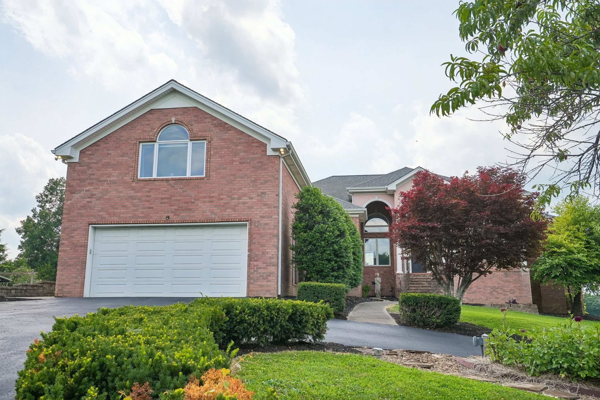 658 Hickory Ridge Rd