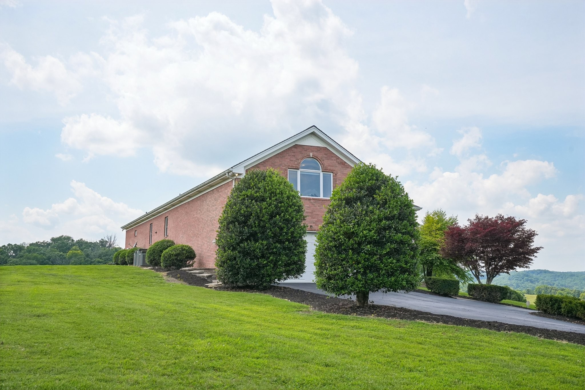 658 Hickory Ridge Rd