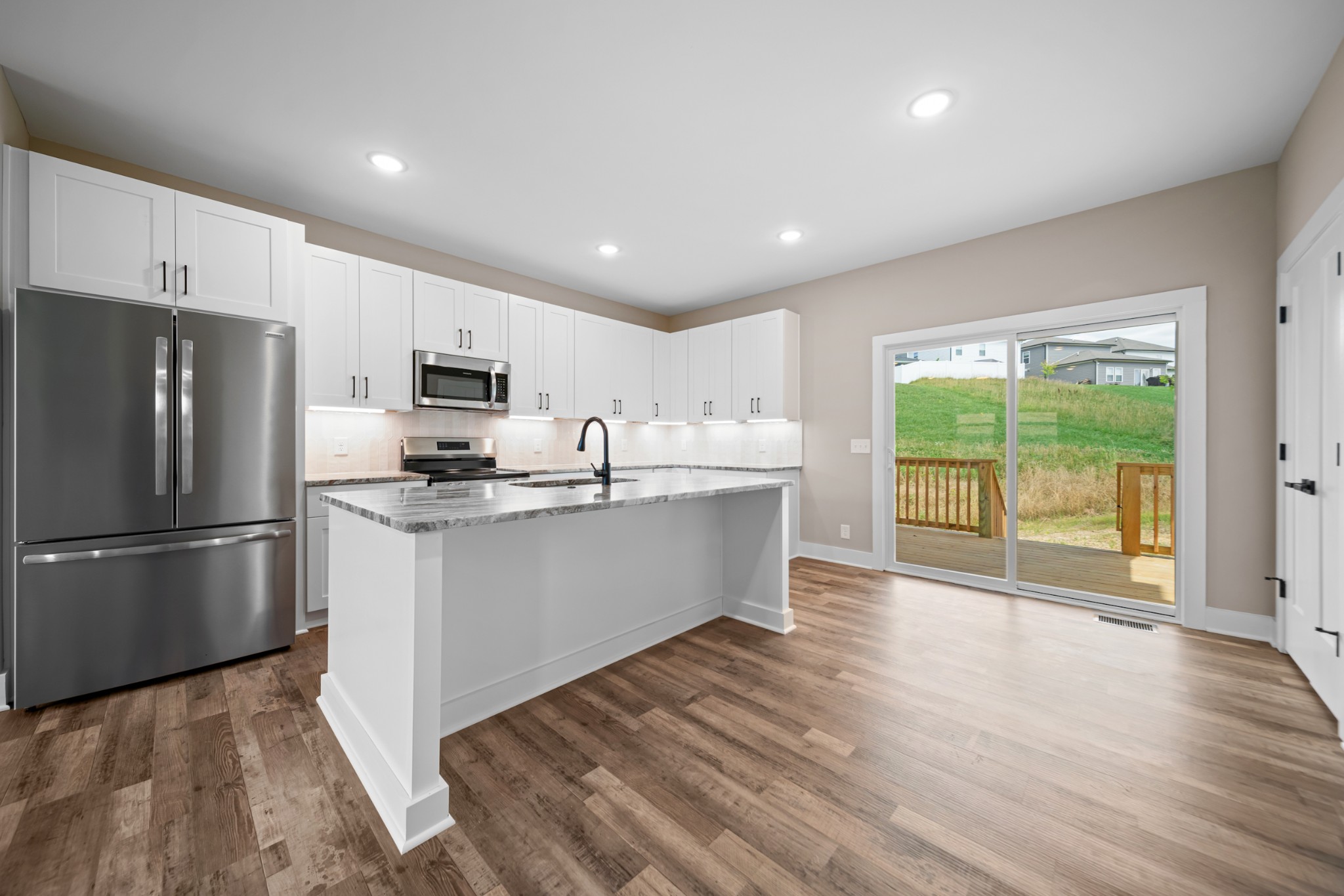 4931 Leesa Ann Ln