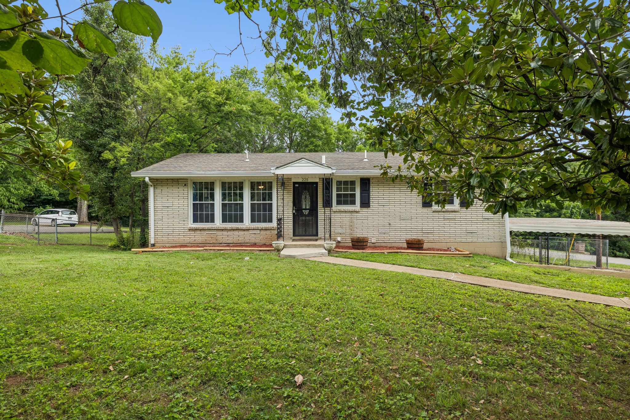 225 Bonnafield Dr