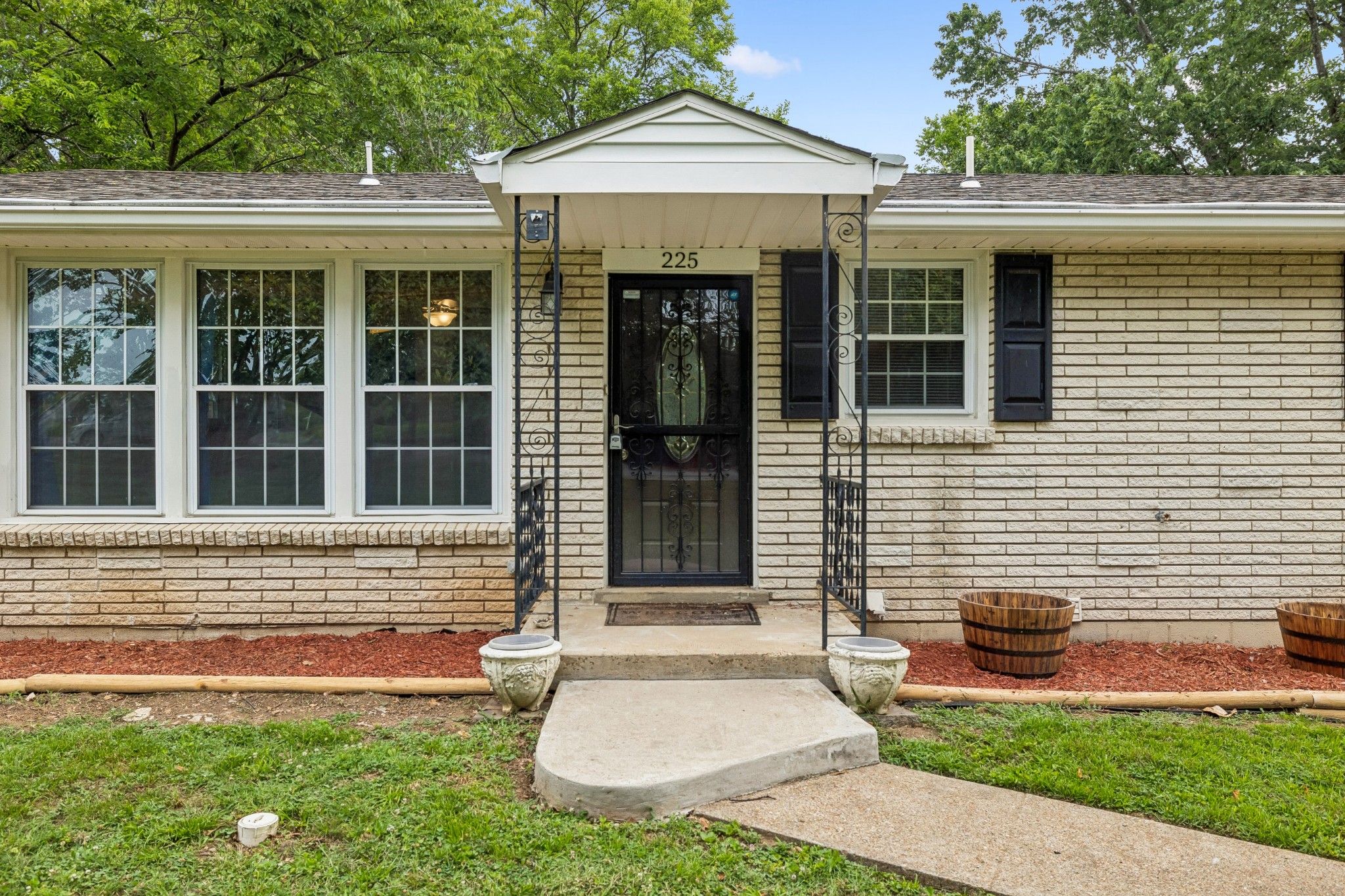 225 Bonnafield Dr