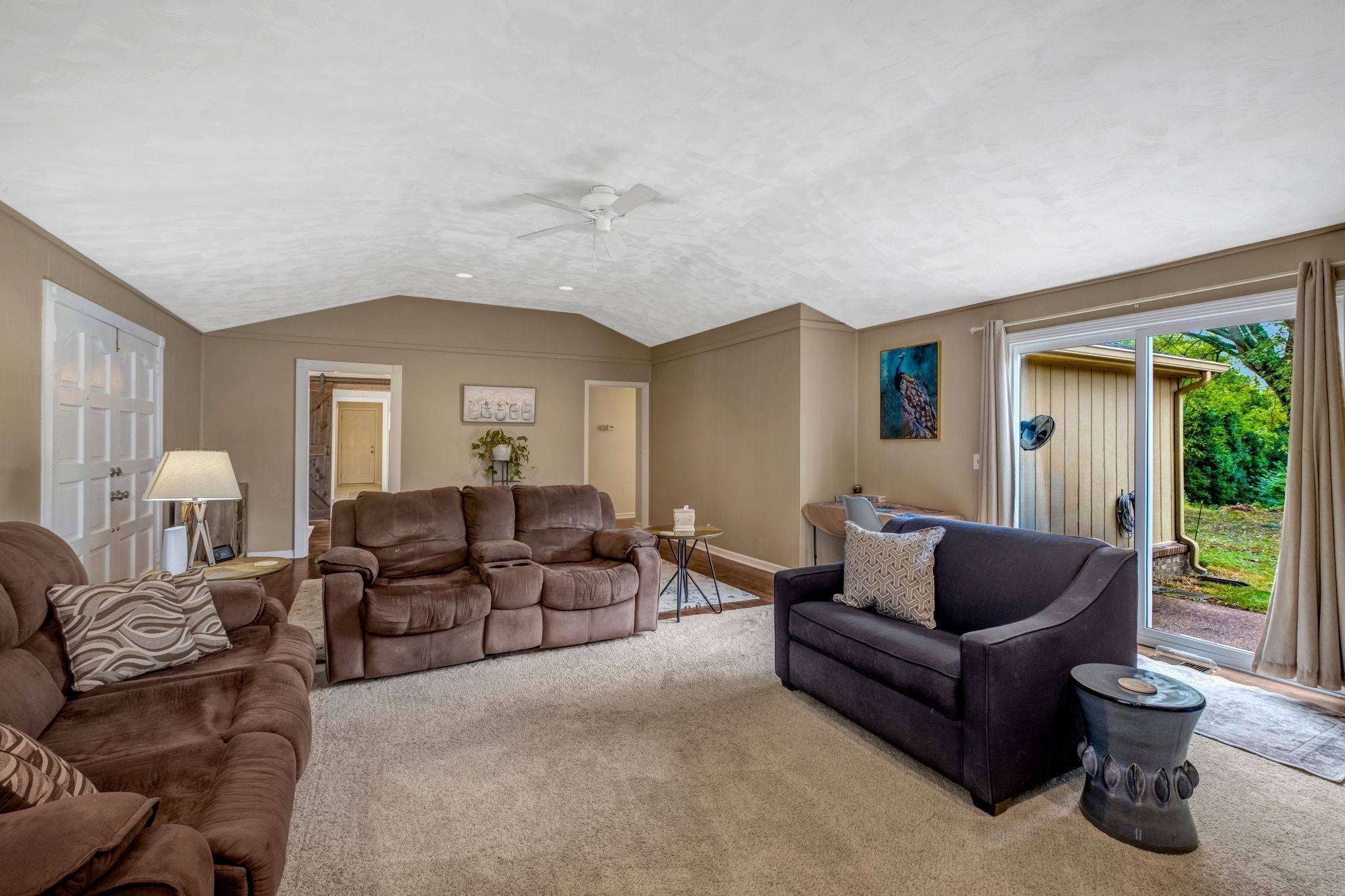 622 Oakwood Ter