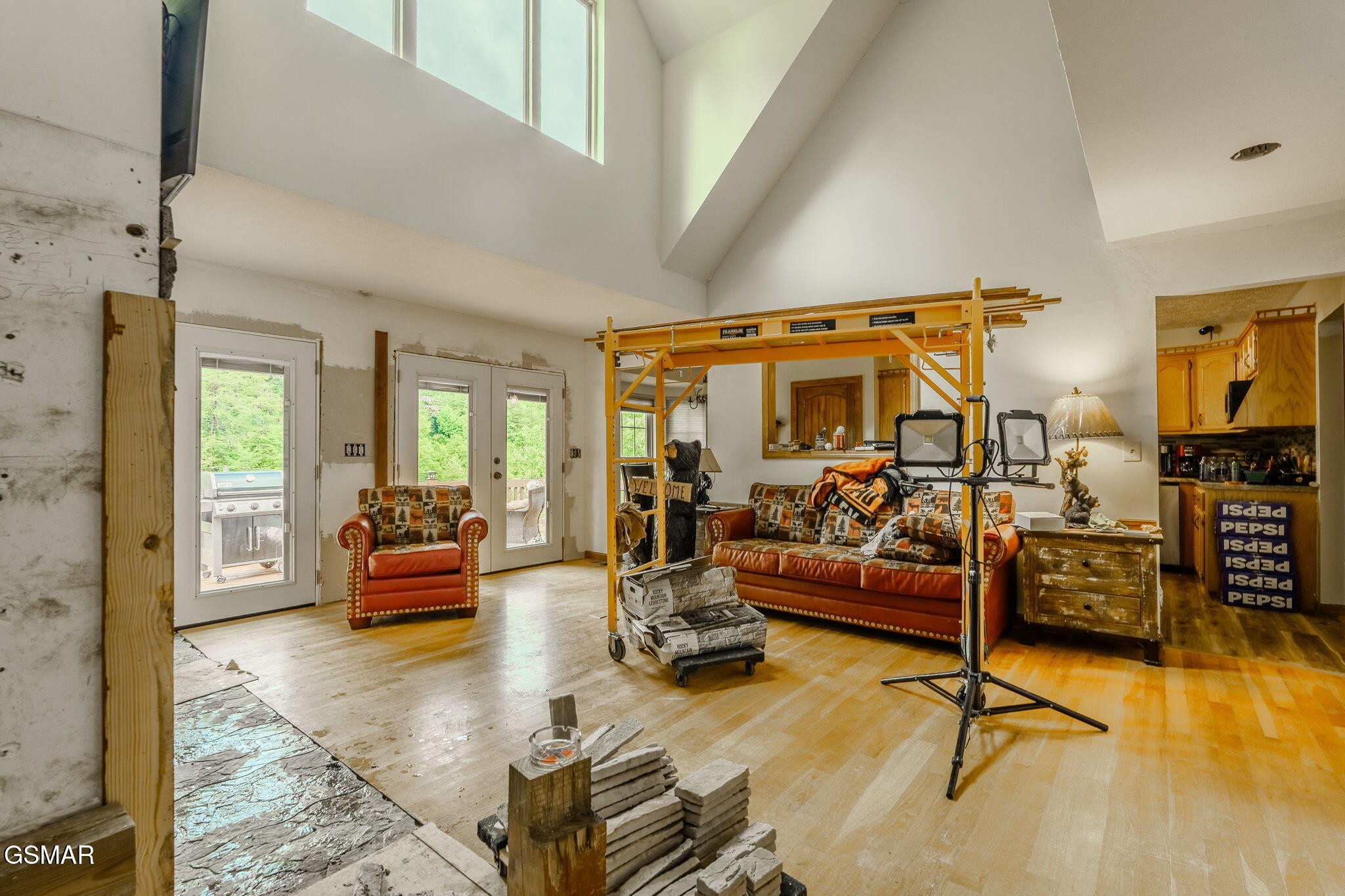 1602 Cove Crest Drive